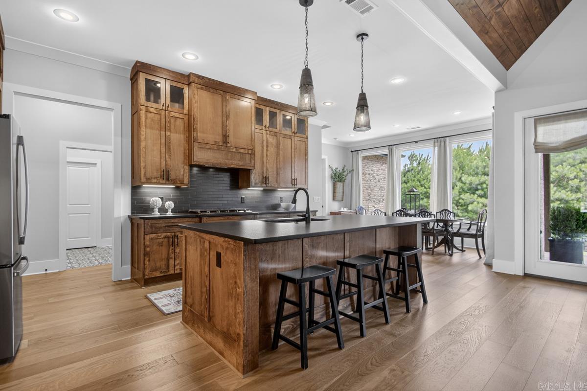 THE WOODS OF HURRICANE LAKE ESTA - Residential