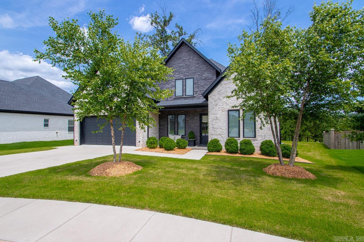 THE WOODS OF HURRICANE LAKE ESTA - Residential