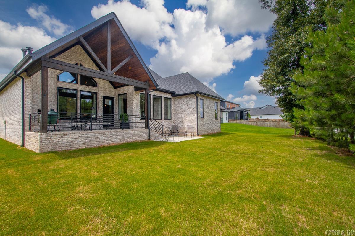 THE WOODS OF HURRICANE LAKE ESTA - Residential
