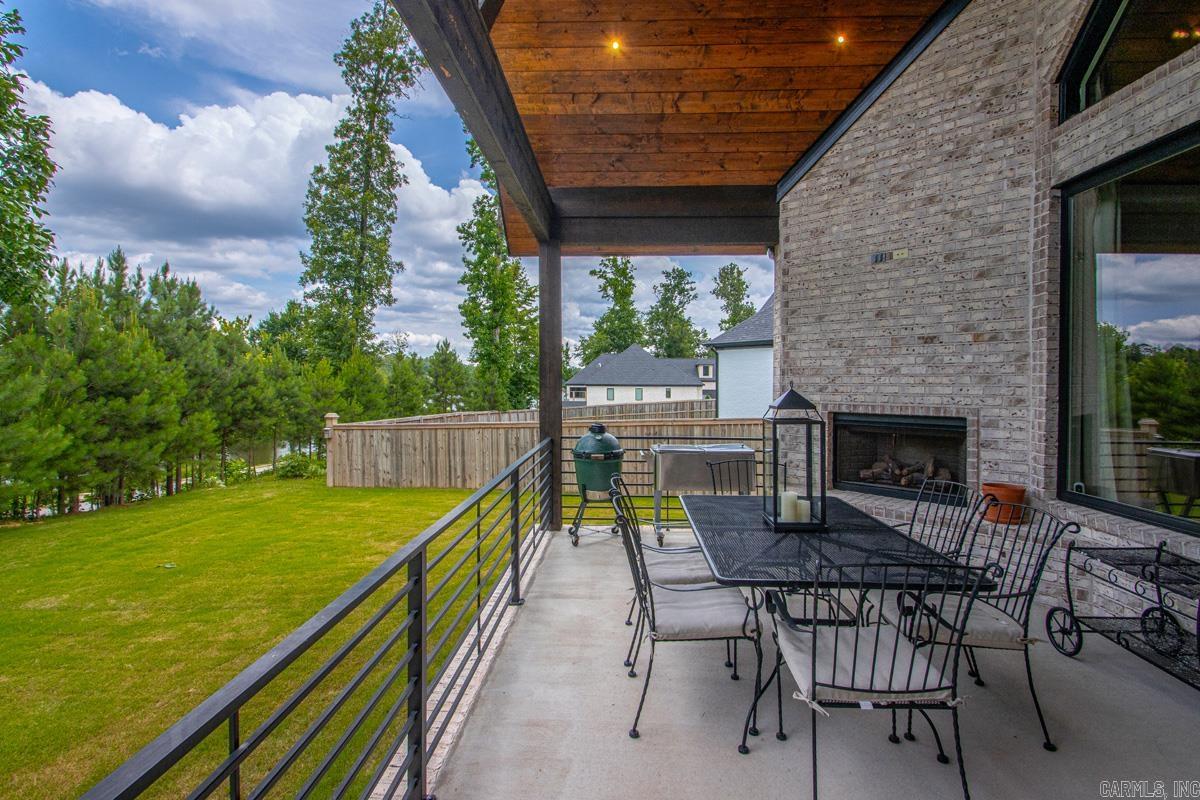 THE WOODS OF HURRICANE LAKE ESTA - Residential