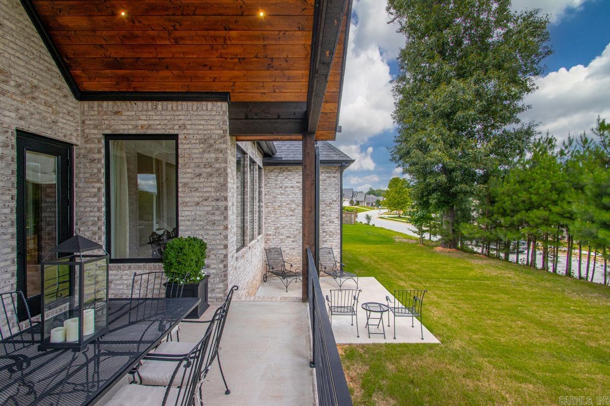 THE WOODS OF HURRICANE LAKE ESTA - Residential