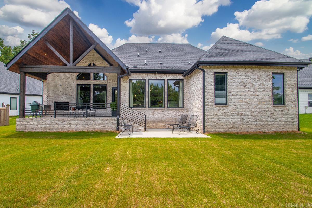 THE WOODS OF HURRICANE LAKE ESTA - Residential