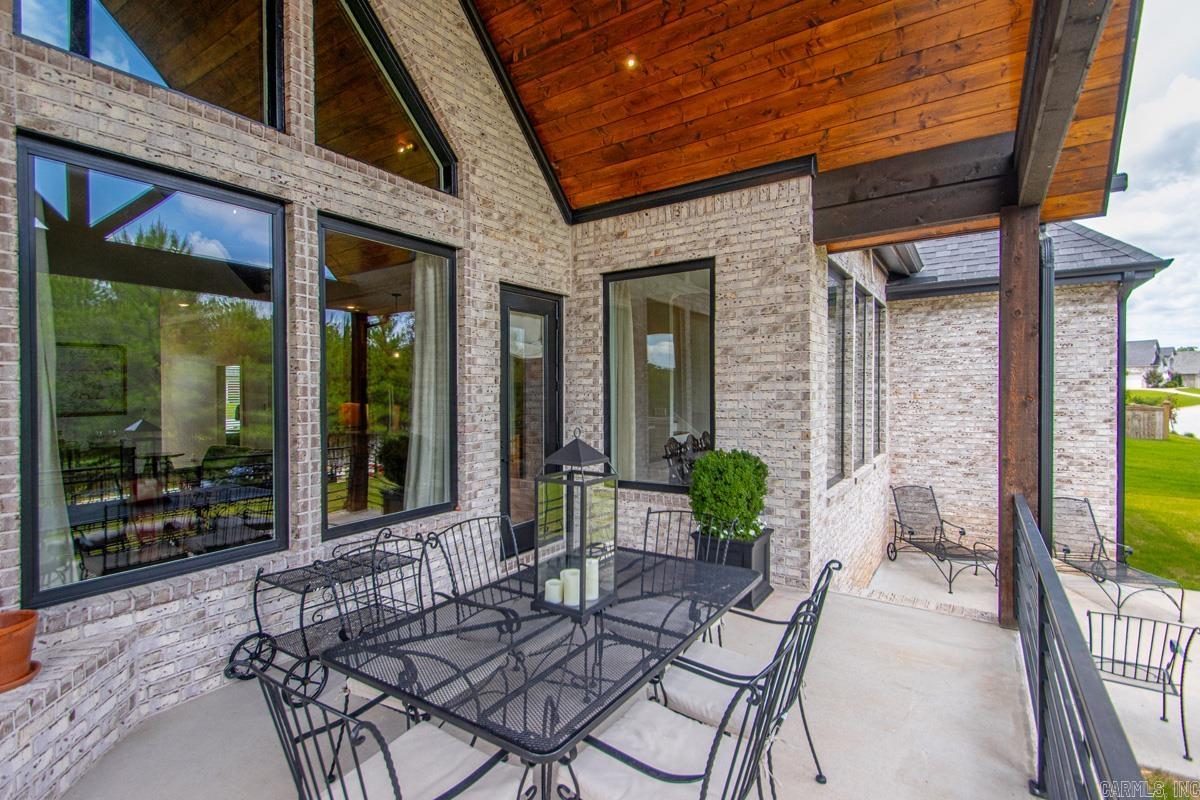 THE WOODS OF HURRICANE LAKE ESTA - Residential