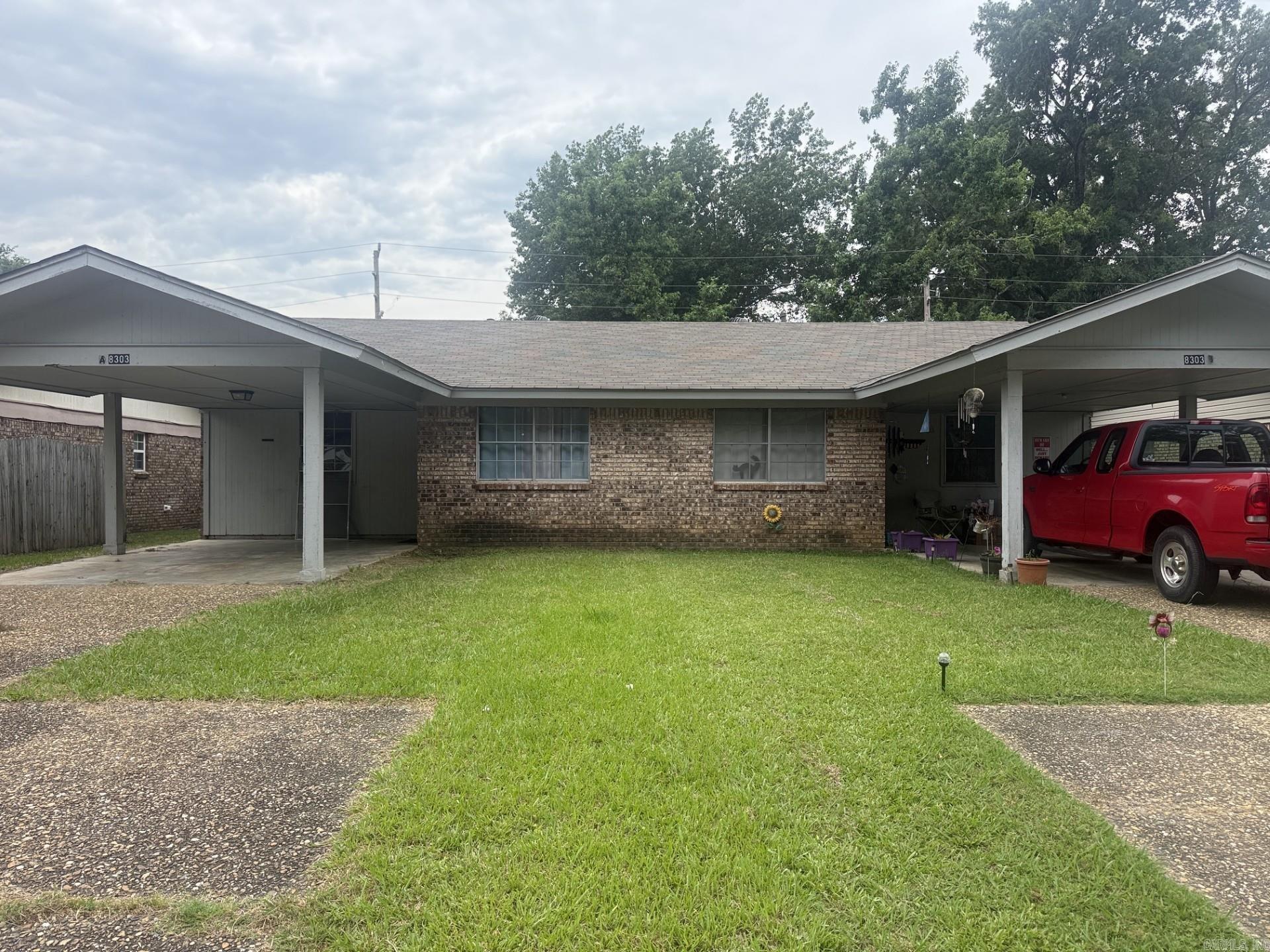 Nice instant revenue generating duplex in Sherwood.  Move-in ready!  Unit A is Vacant.