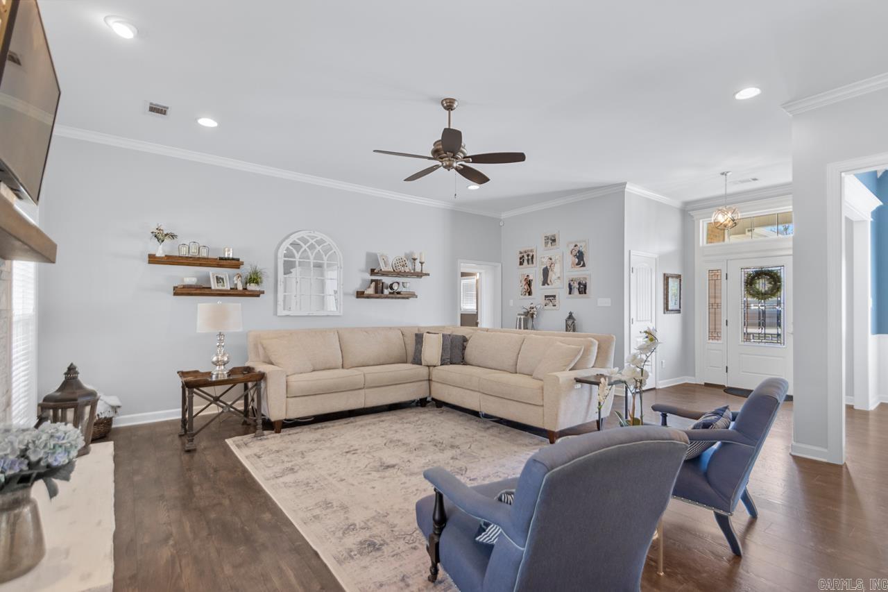 THE MEADOWS - Residential