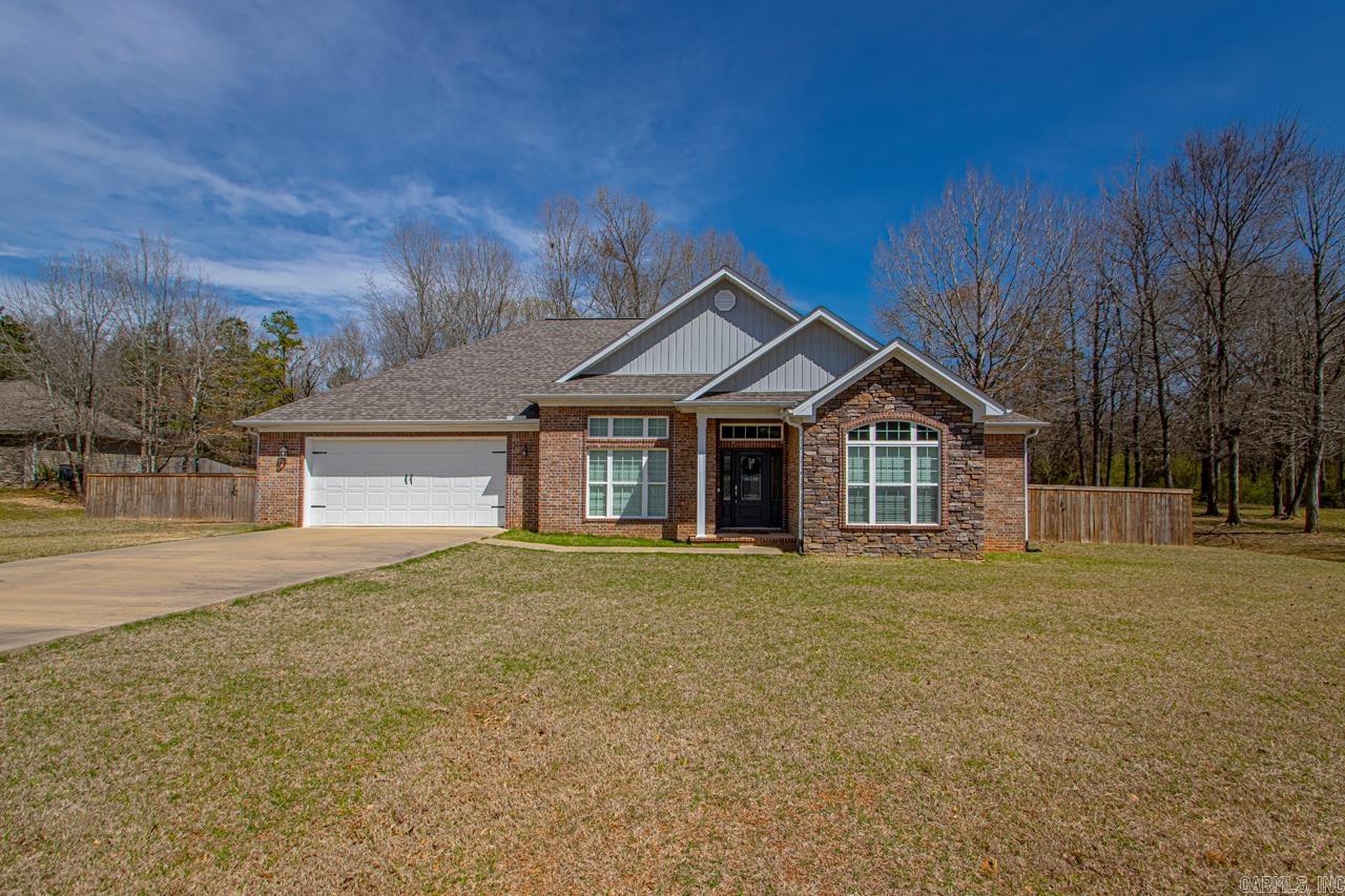 THE MEADOWS - Residential