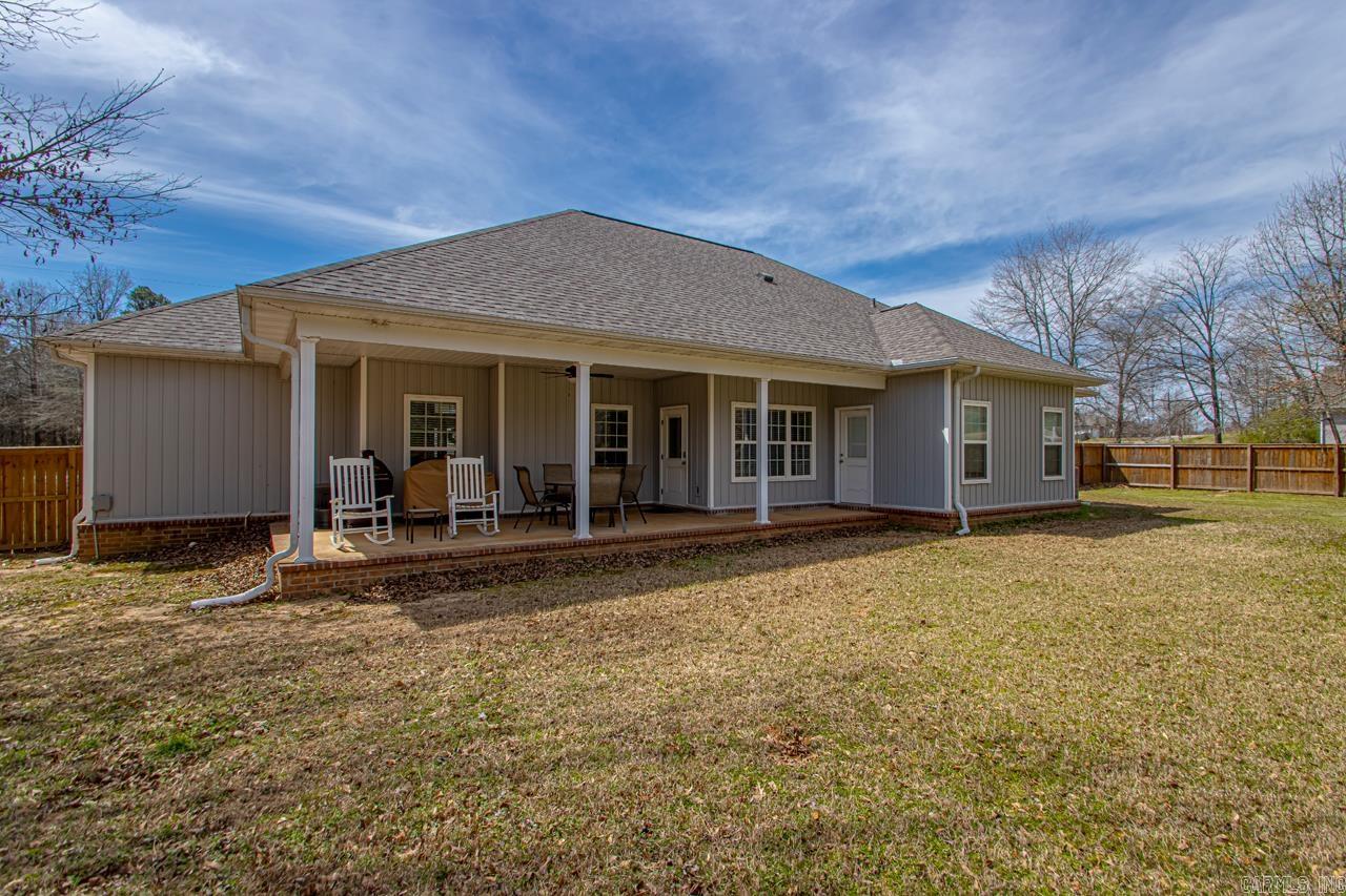 THE MEADOWS - Residential