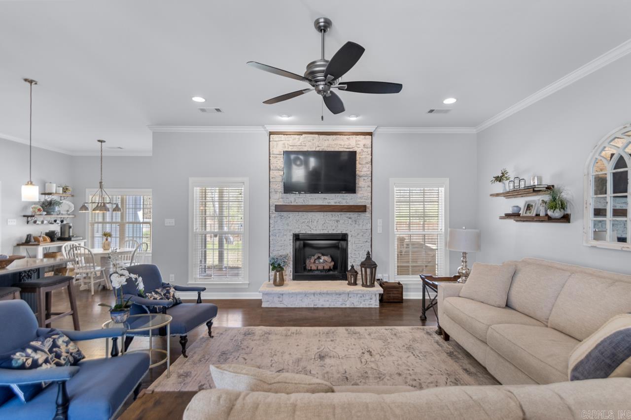 THE MEADOWS - Residential