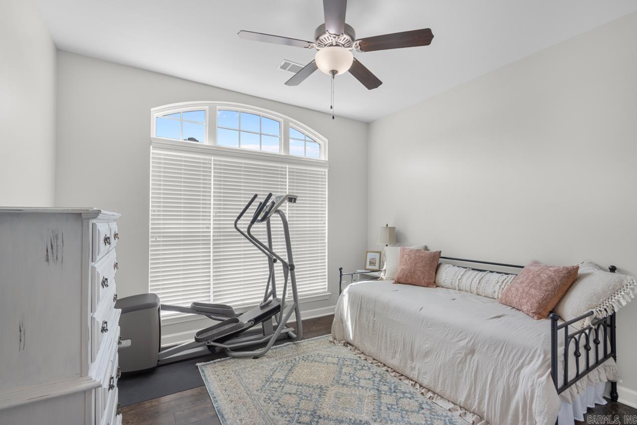 THE MEADOWS - Residential