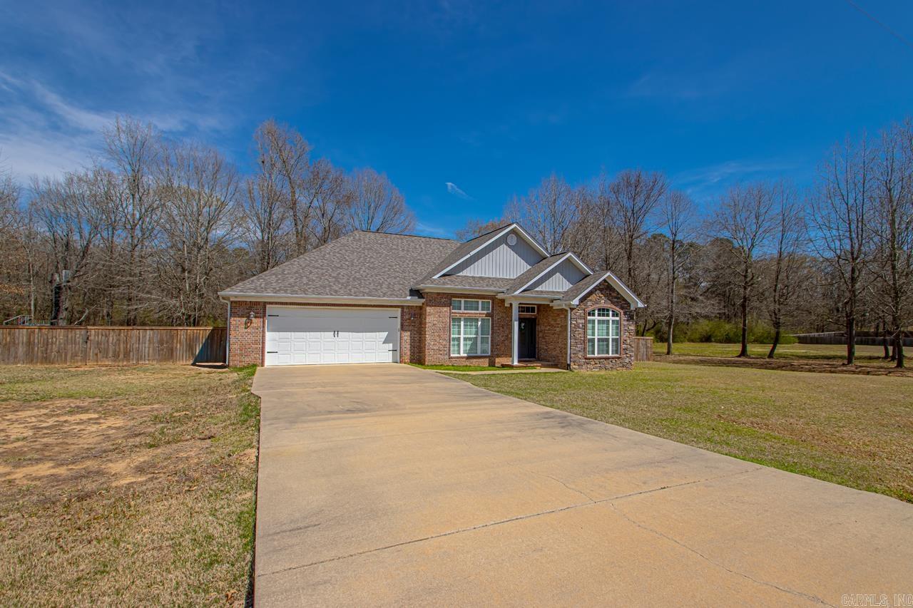THE MEADOWS - Residential