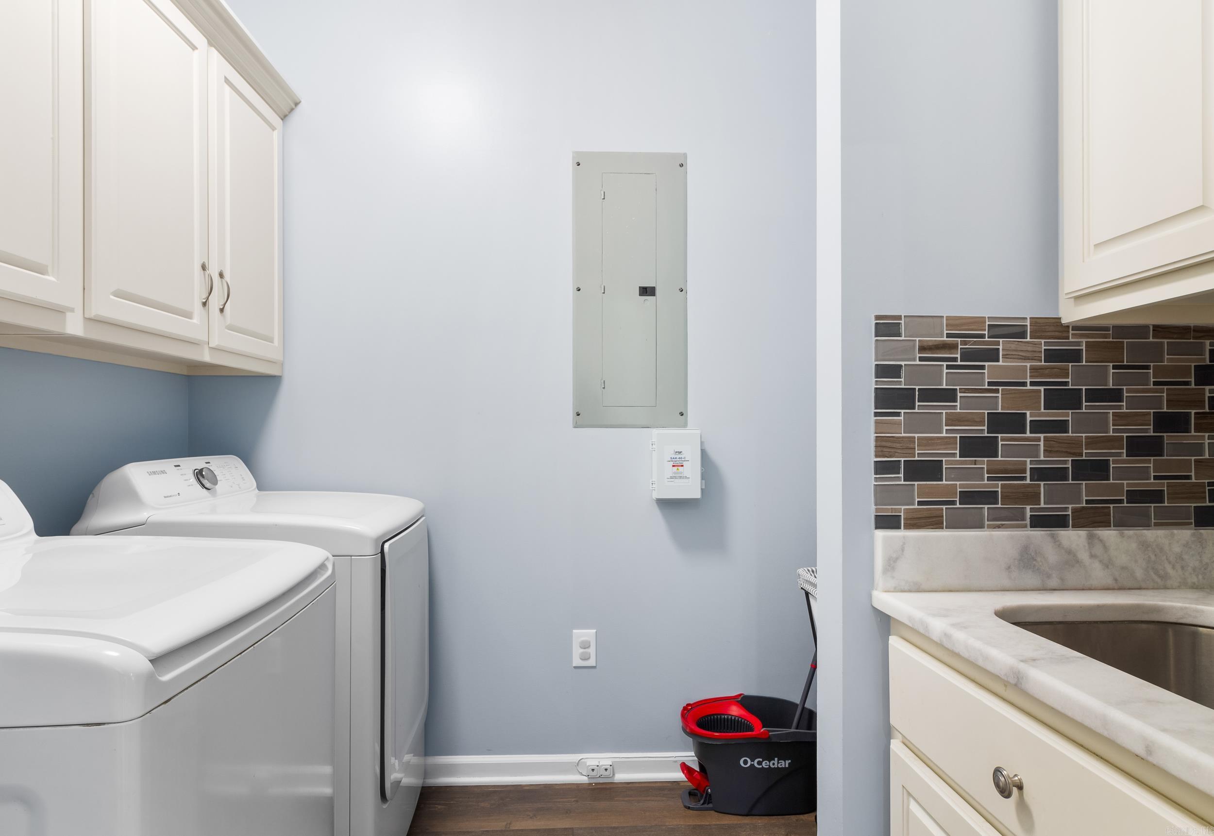 WYNNEWOOD ADDITION - Residential