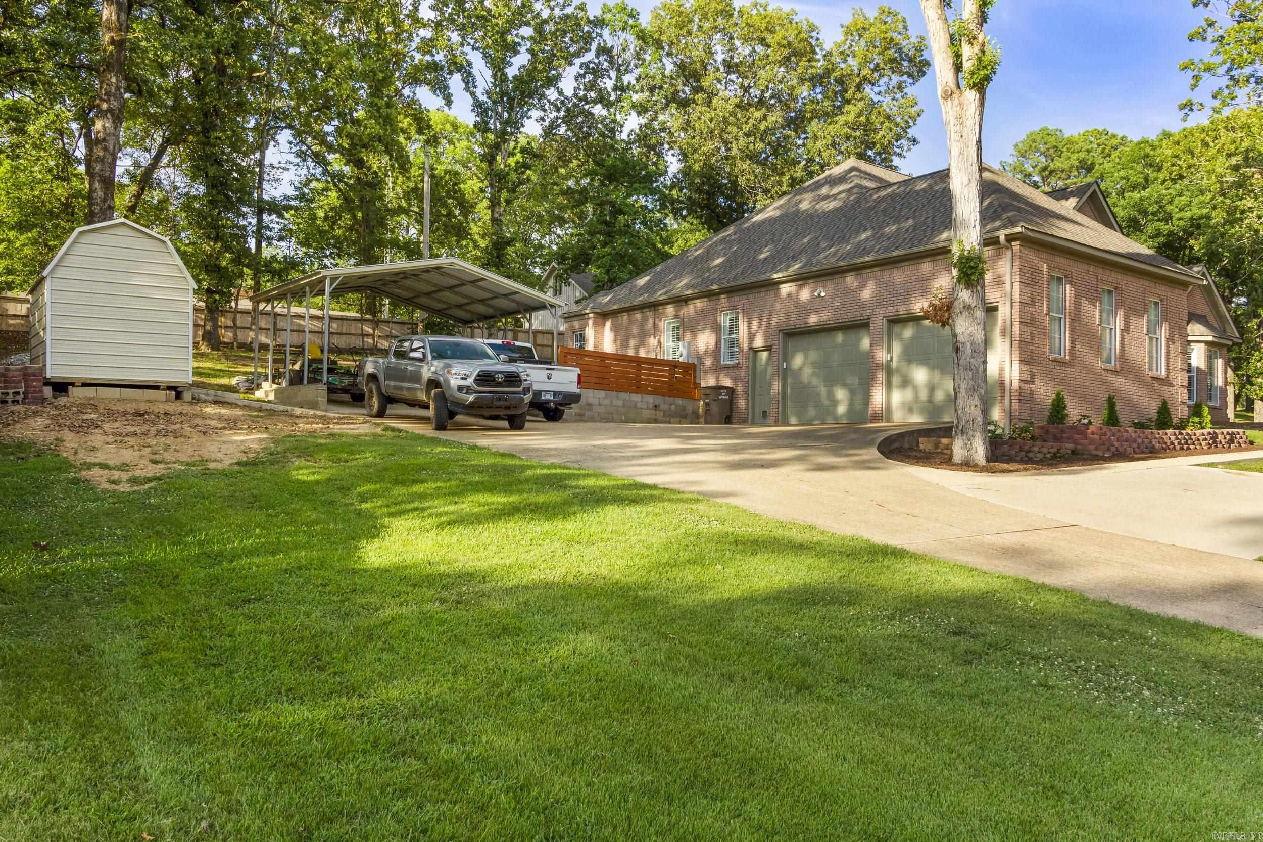 WYNNEWOOD ADDITION - Residential
