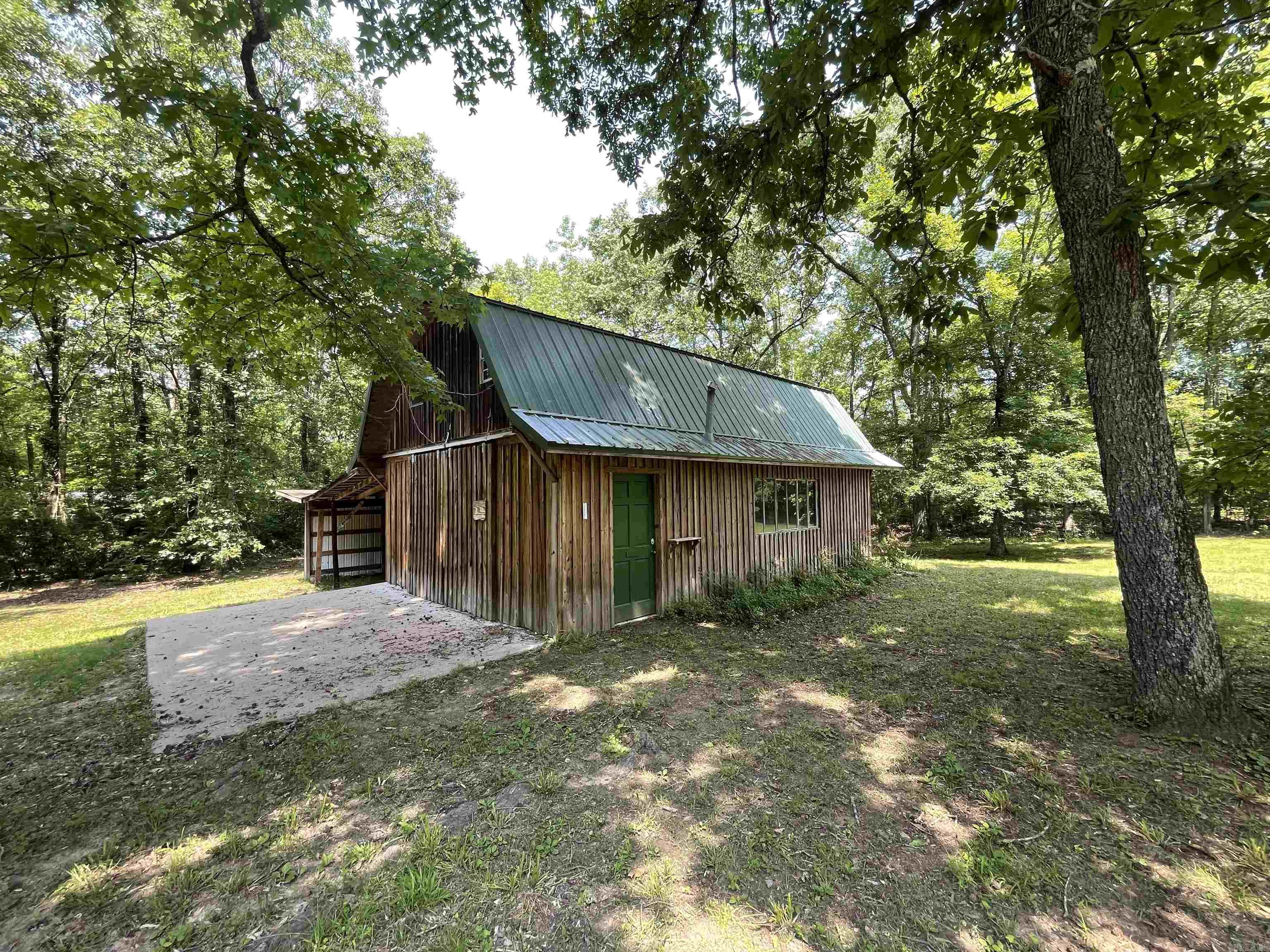 PINEY WOODS ESTATES - Residential