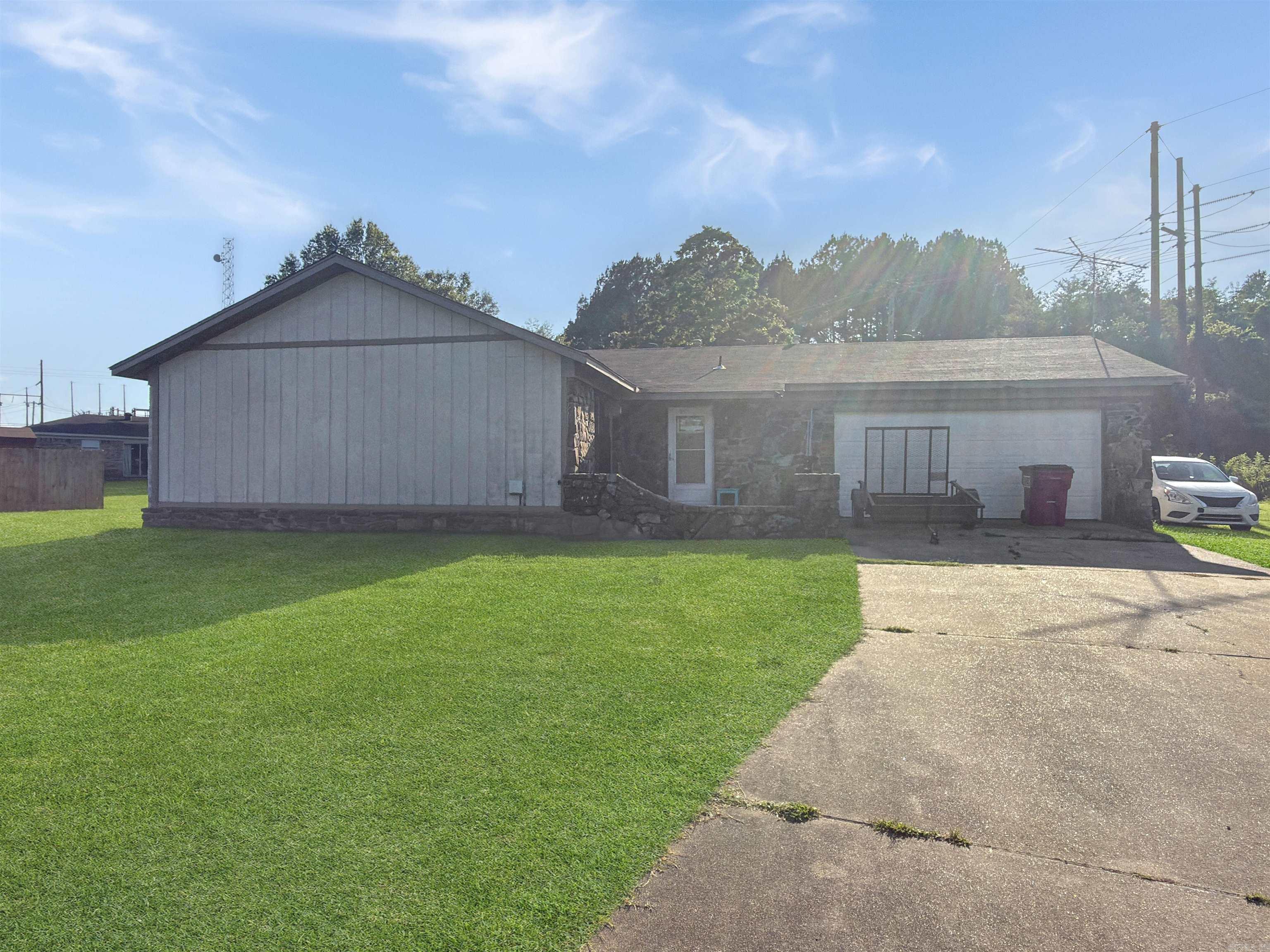 SOUTH ROCK 1 DARDANELLE - Residential
