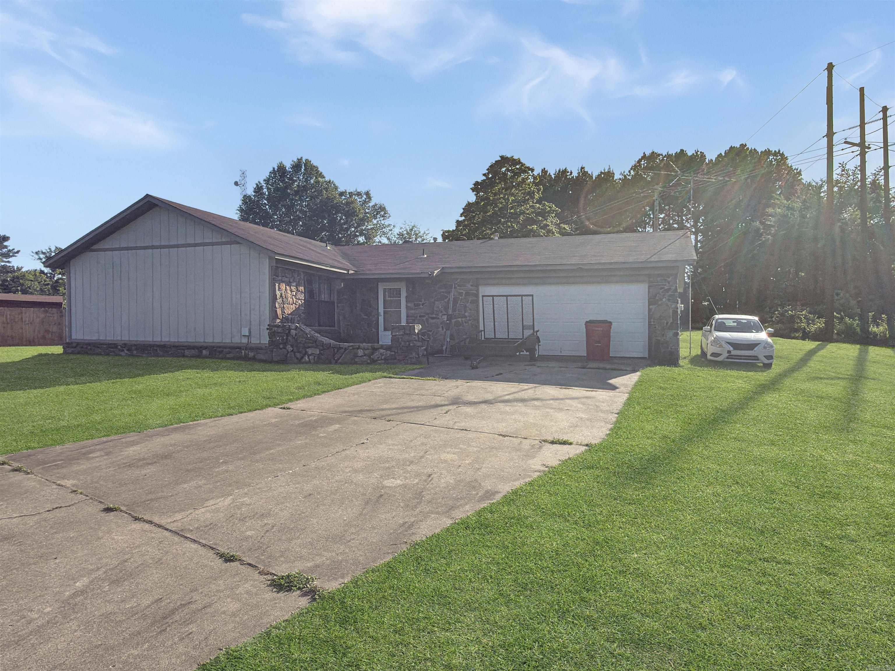 SOUTH ROCK 1 DARDANELLE - Residential