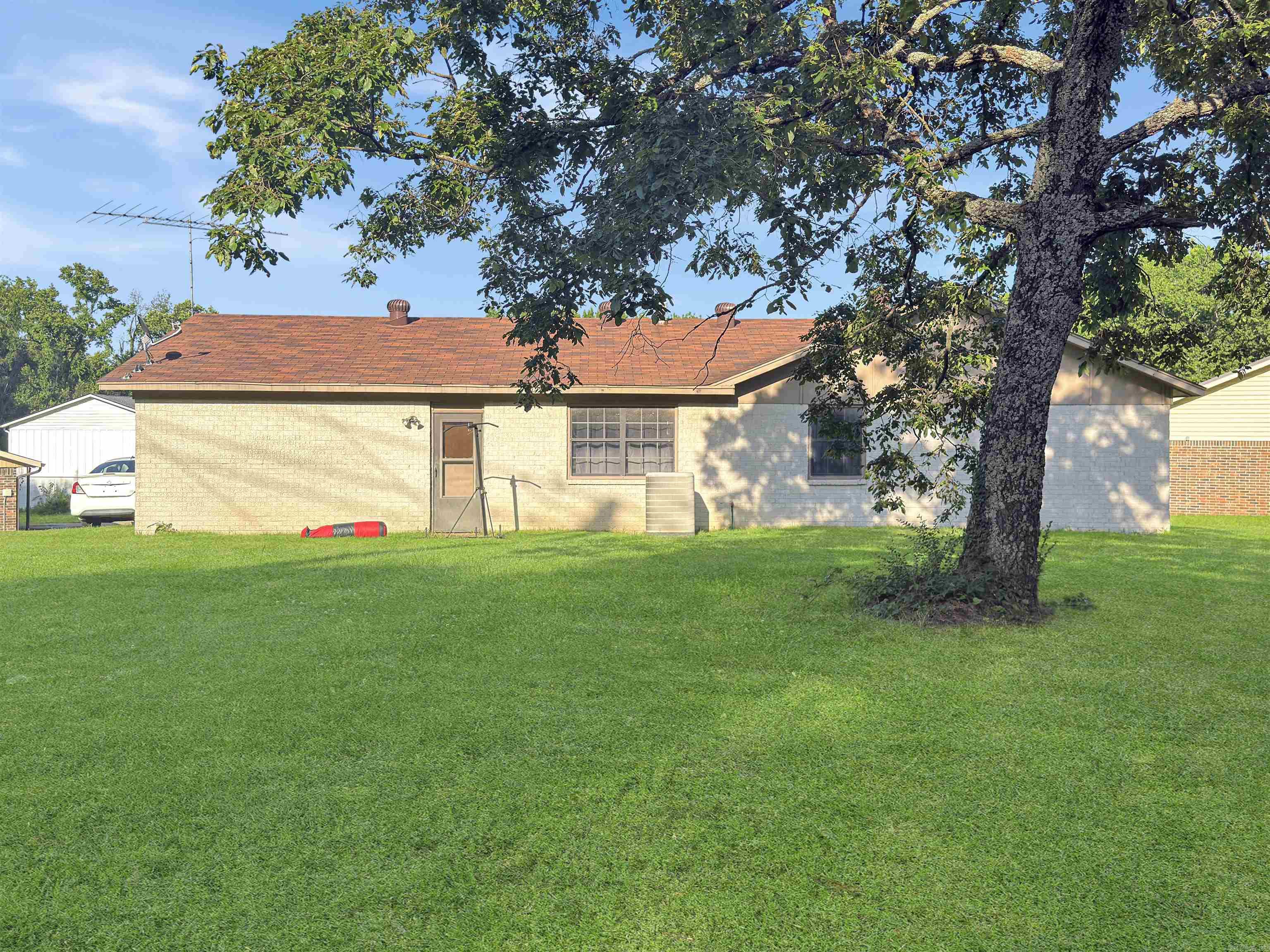 SOUTH ROCK 1 DARDANELLE - Residential