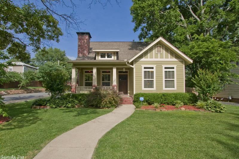 Love Hillcrest, but want a newer home?  This Craftsman, built in 2007, is a beautiful solution!  Hardwood floors, quartz countertops, stainless appliances. Open kitchen and den.  Built-in banquet seating in kitchen. Formal living and dining rooms.  Master suite on main level -bathroom has a claw-foot soaking tub AND a walk-in-shower.  3 bedrooms upstairs.  2 car garage.  Privacy fenced, nice sod lawn with sprinkler system, patio. Low maintenance Hardiplank siding.