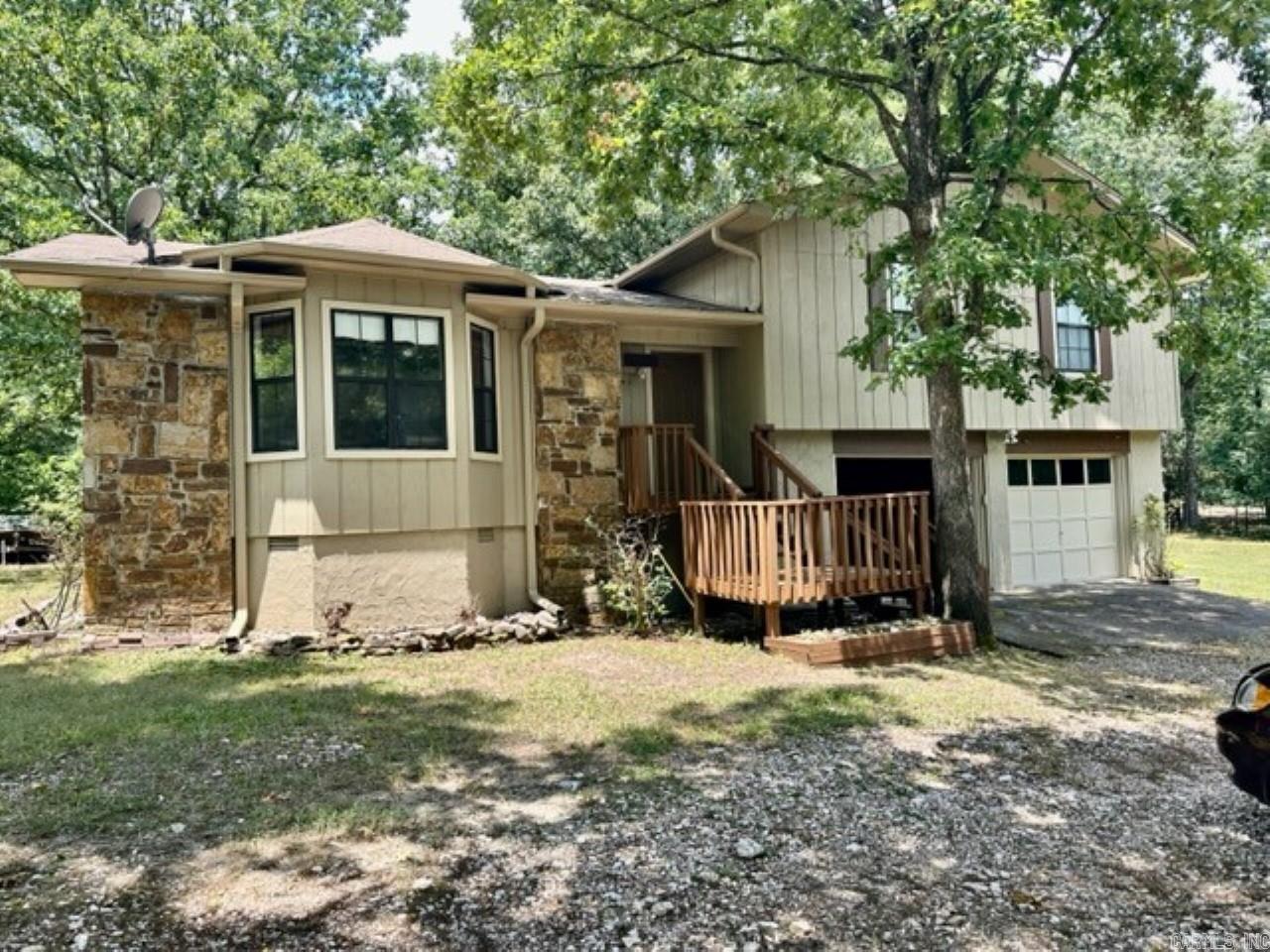 WEDGEWOOD HILLS - Residential