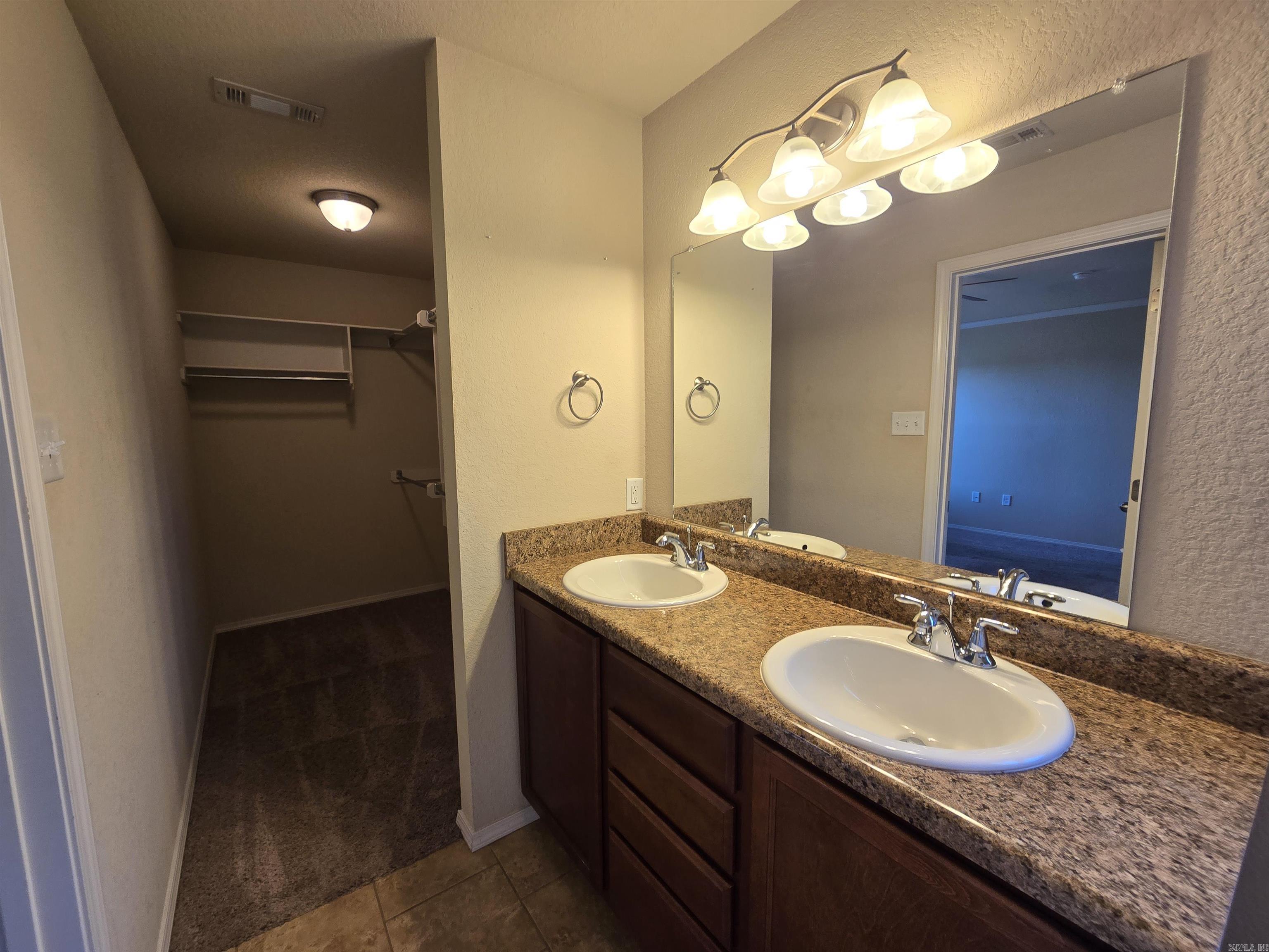 FAULKNER CROSSING - Residential