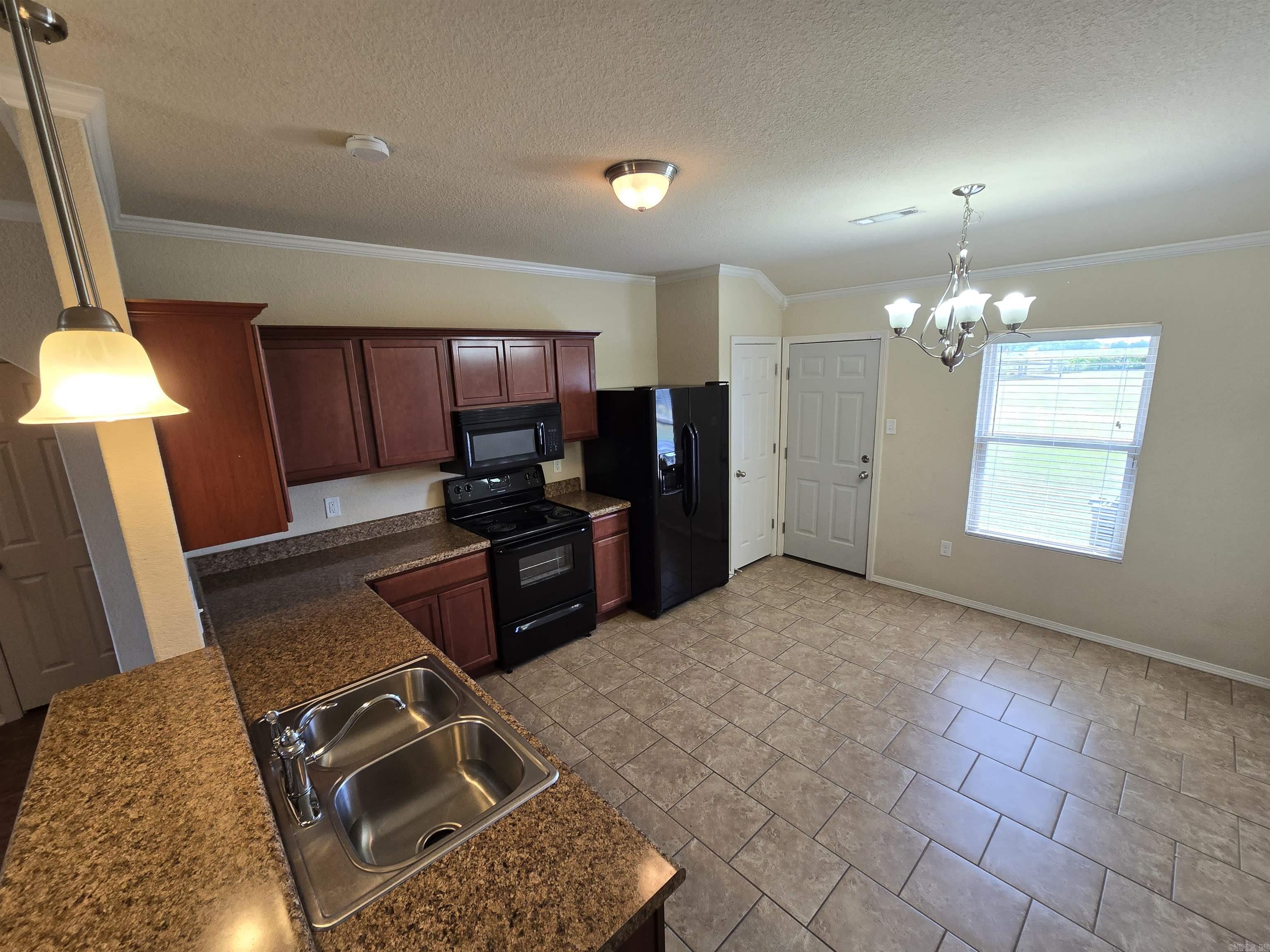 FAULKNER CROSSING - Residential