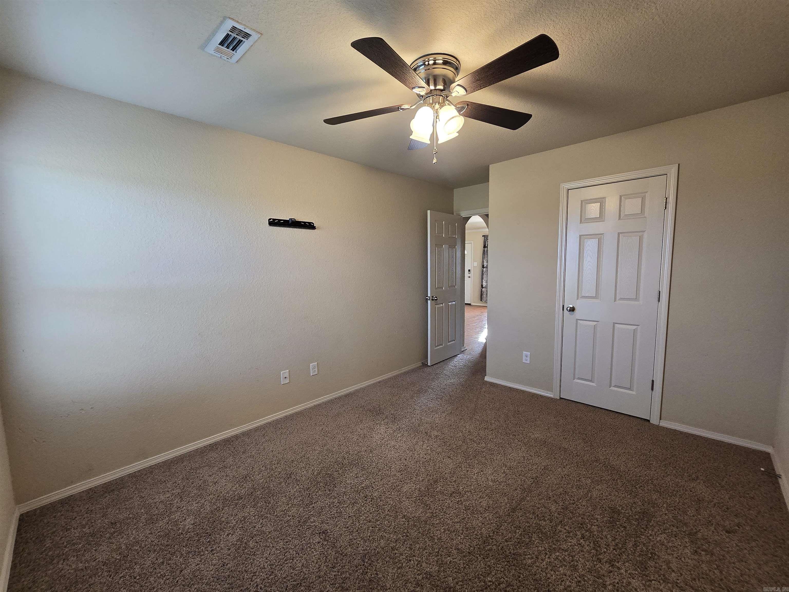 FAULKNER CROSSING - Residential