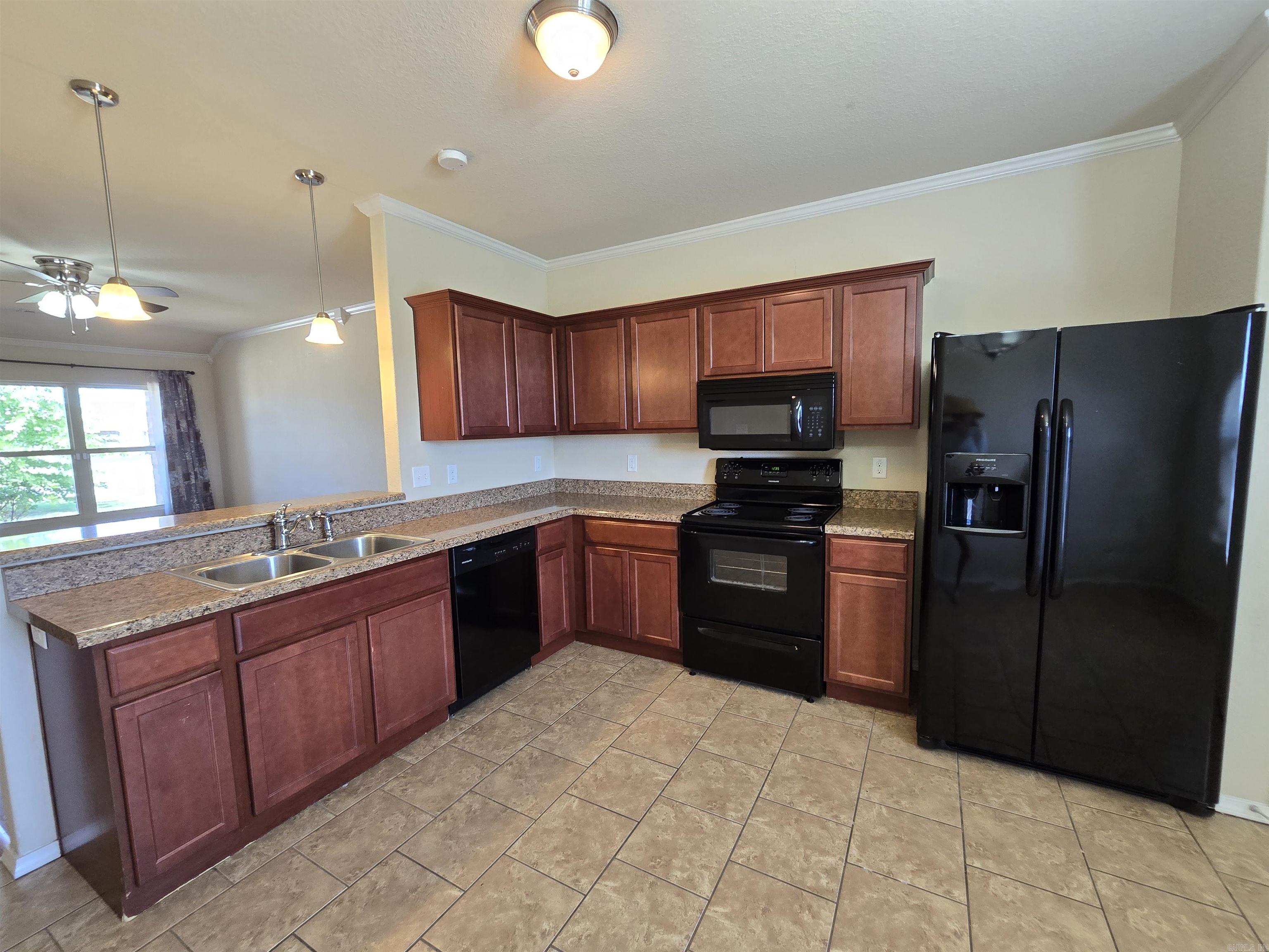 FAULKNER CROSSING - Residential