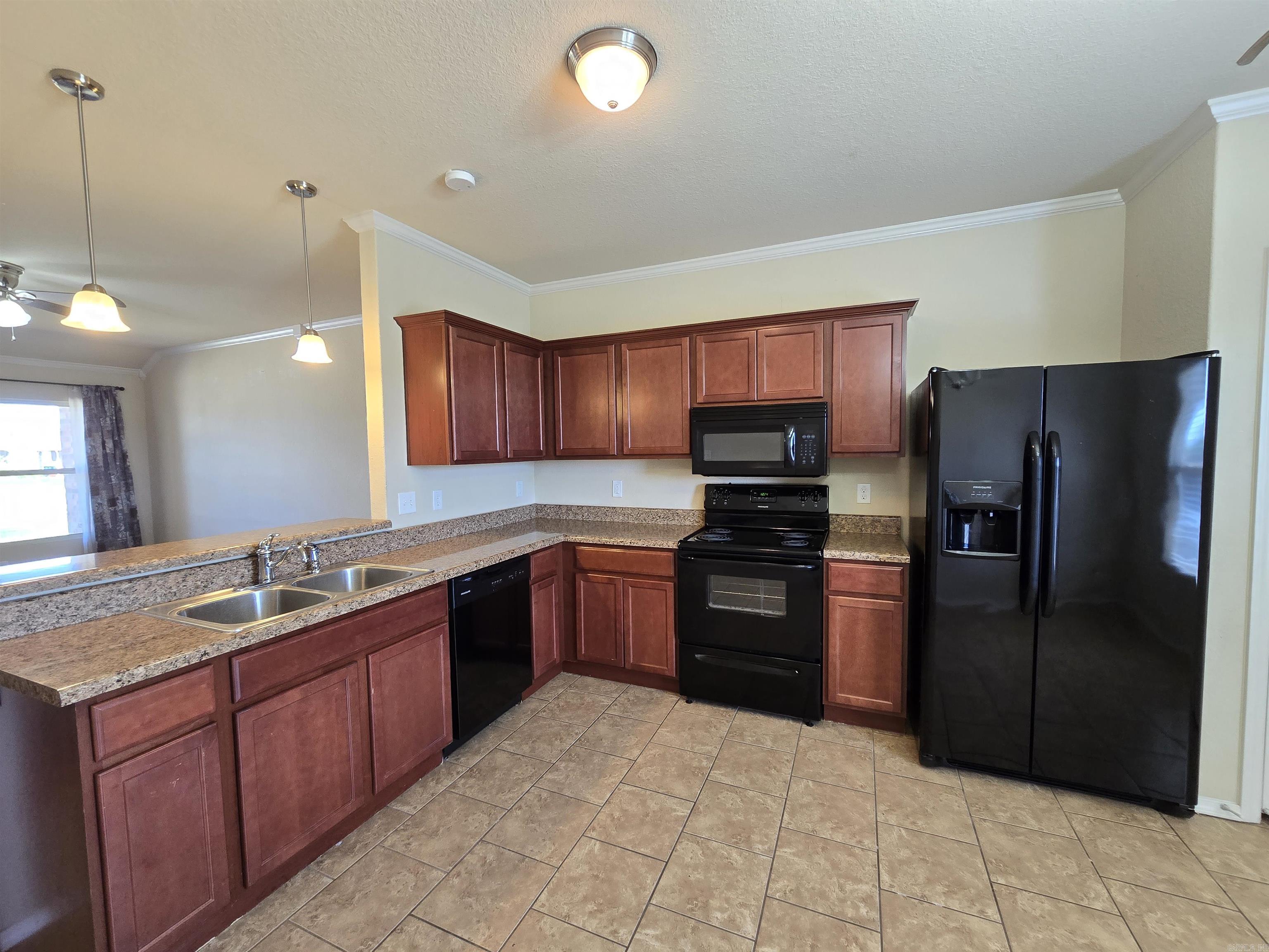 FAULKNER CROSSING - Residential