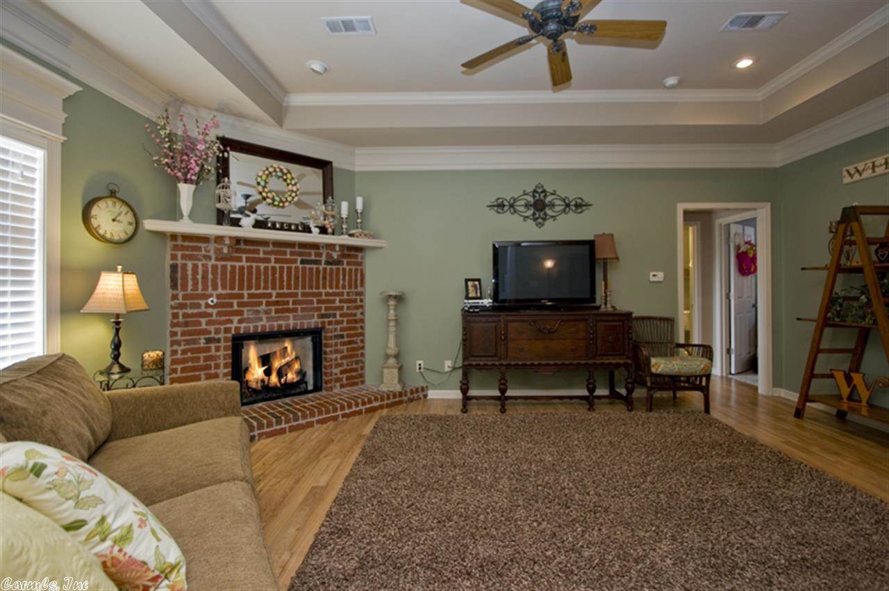 BASE MEADOWS ADDN - Residential