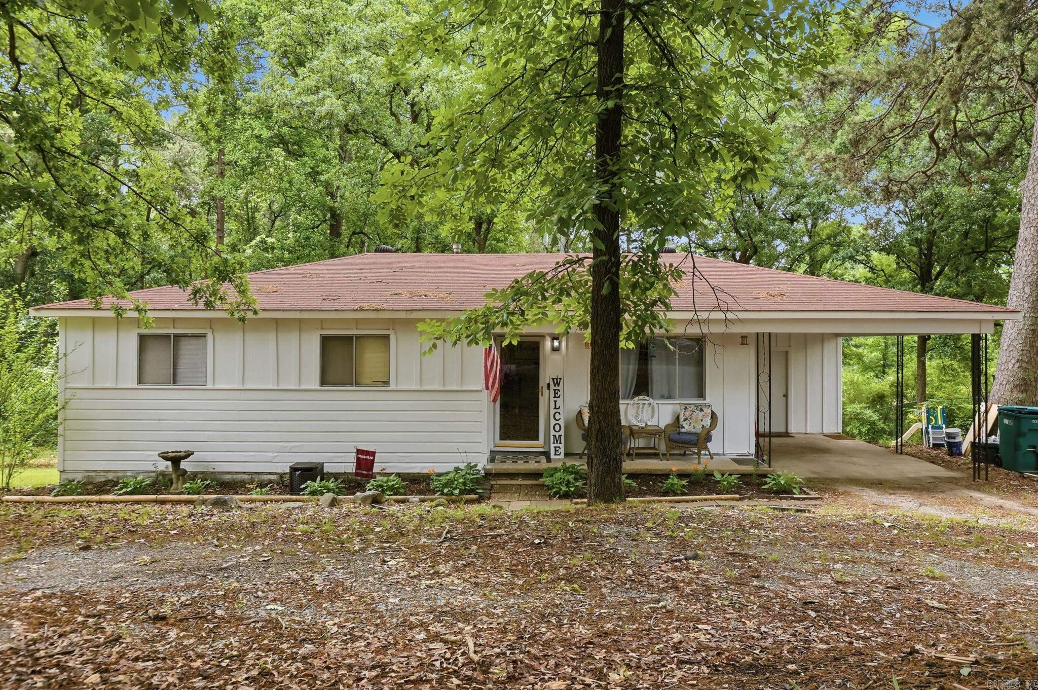 Are you wanting country living that is still in the city? Don't miss out on this great property in East End. This 3 bedroom 2 bath home sits on a little over half an acre and has HUGE potential. Don't miss out on owning an updated home with some land. This home is also USDA Rural Development eligible! Schedule your private showing today!