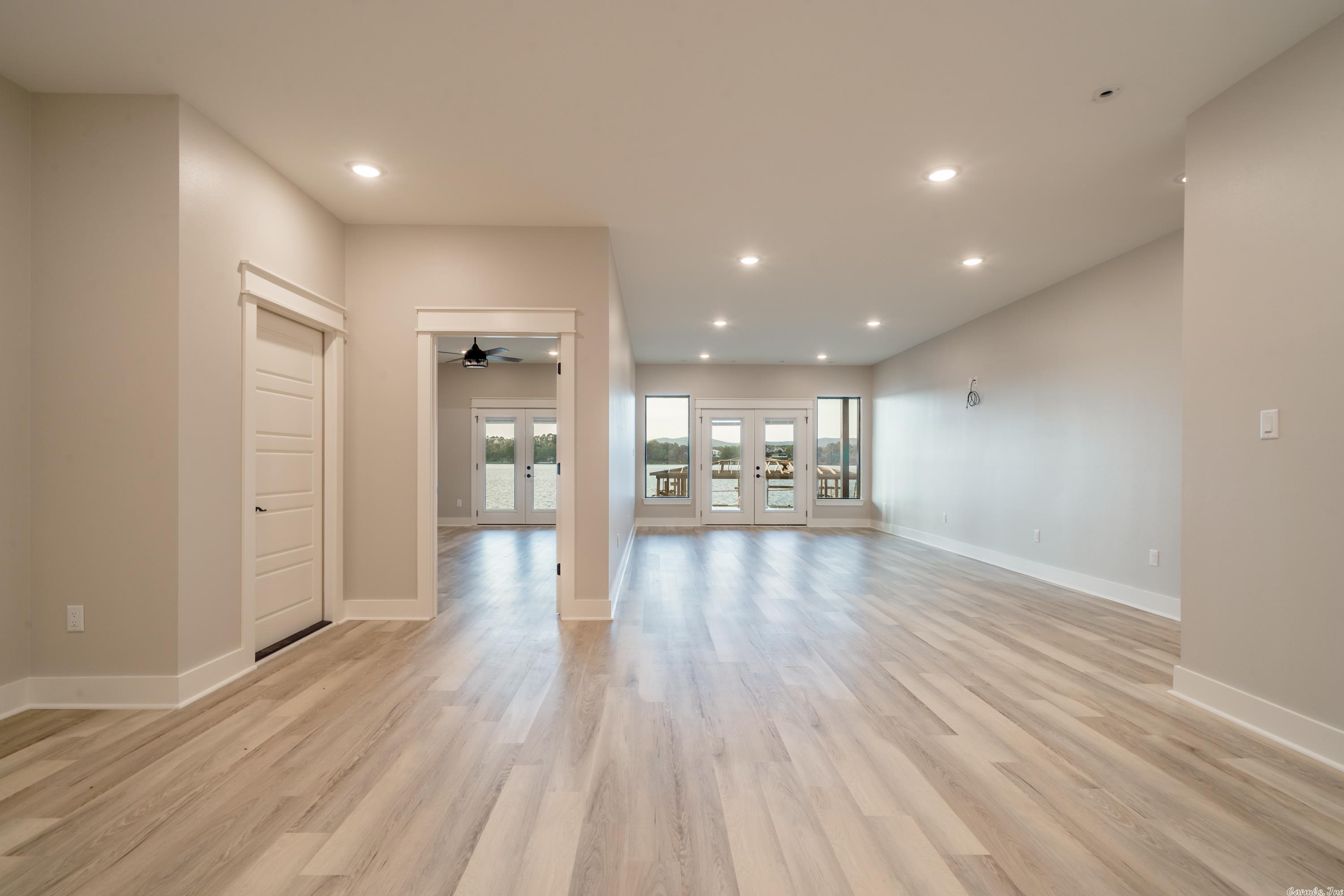 Long Island Point - Residential