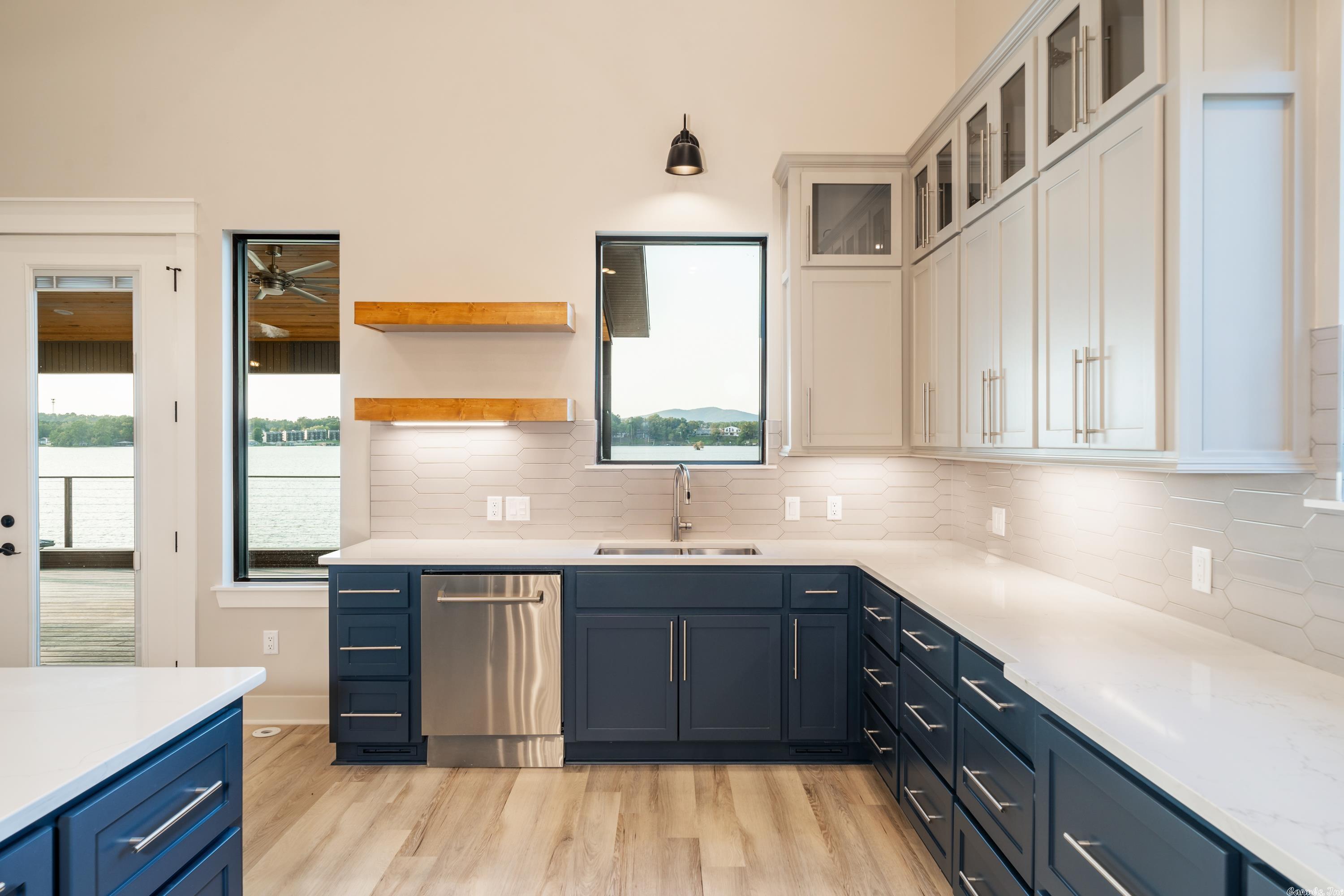 Long Island Point - Residential