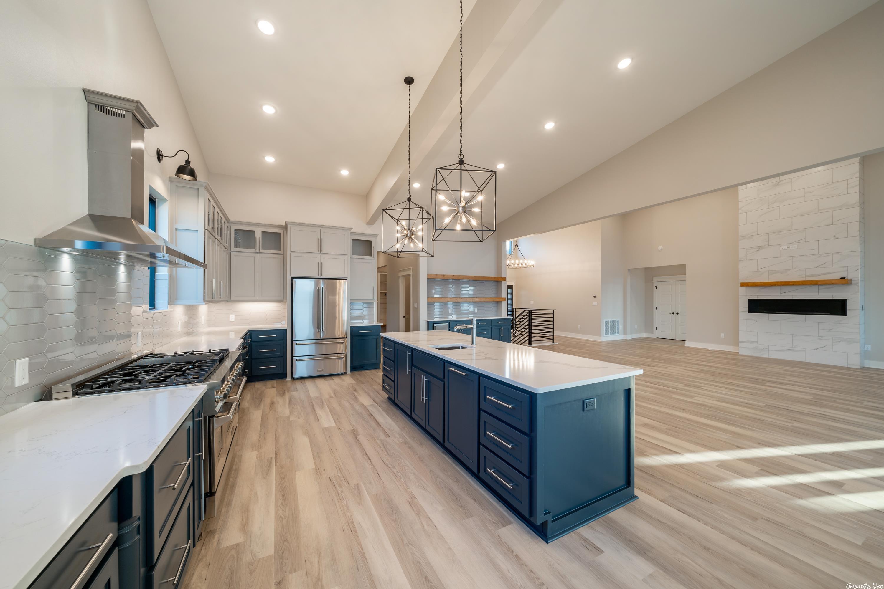 Long Island Point - Residential