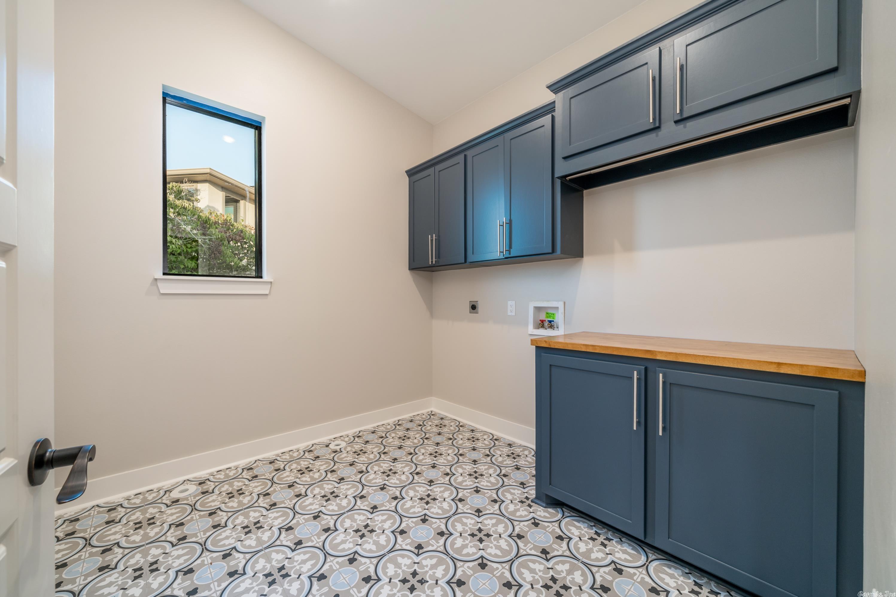 Long Island Point - Residential