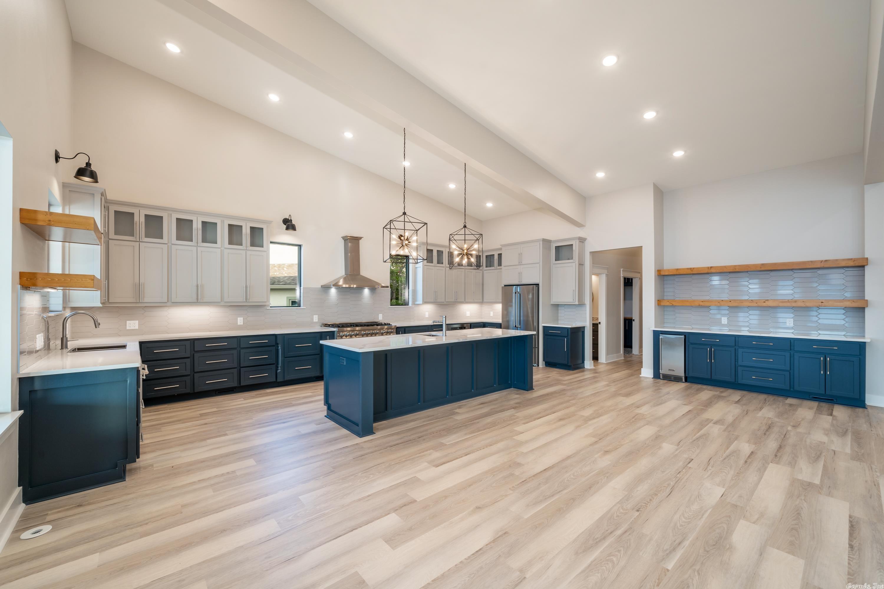 Long Island Point - Residential