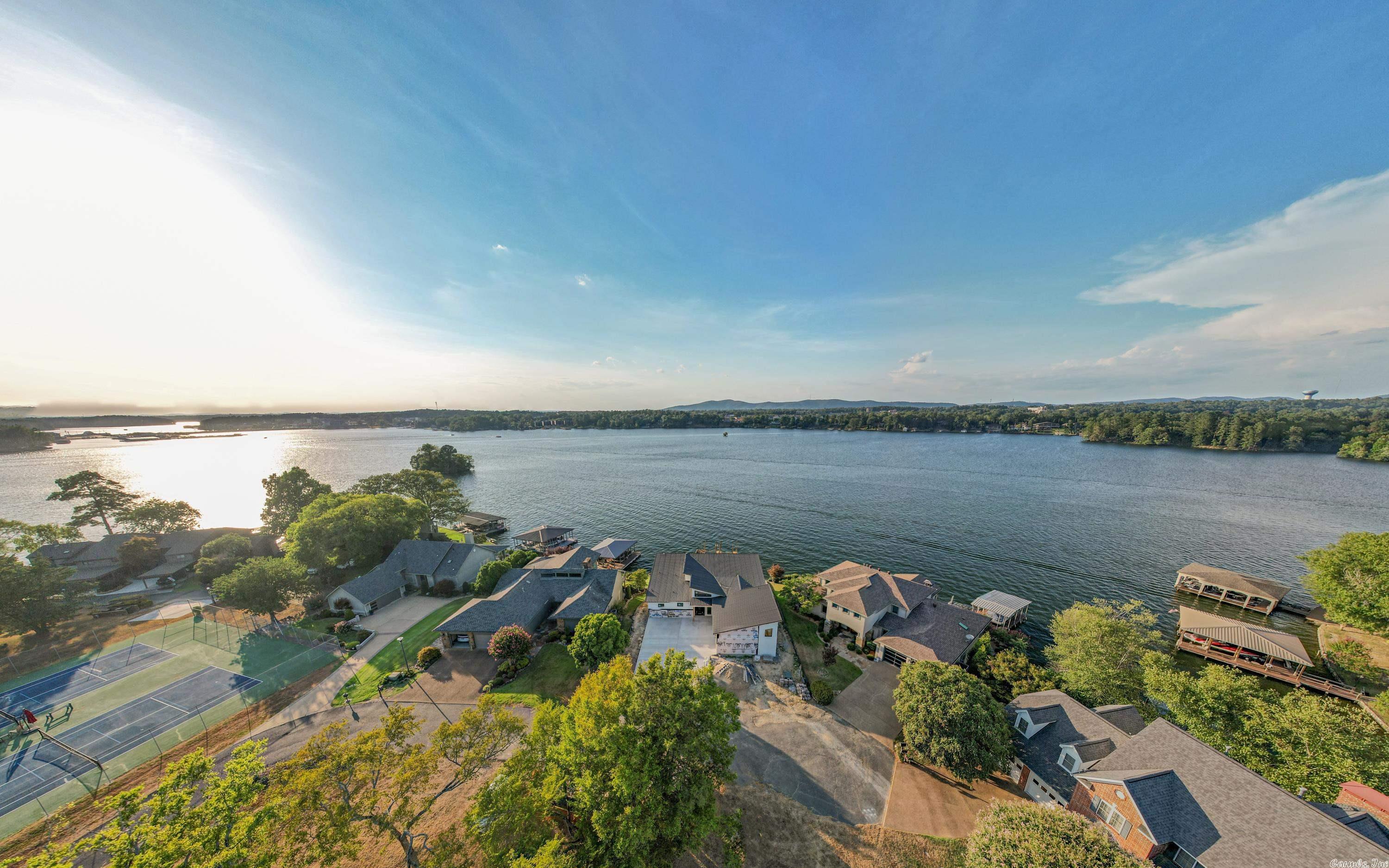 Long Island Point - Residential