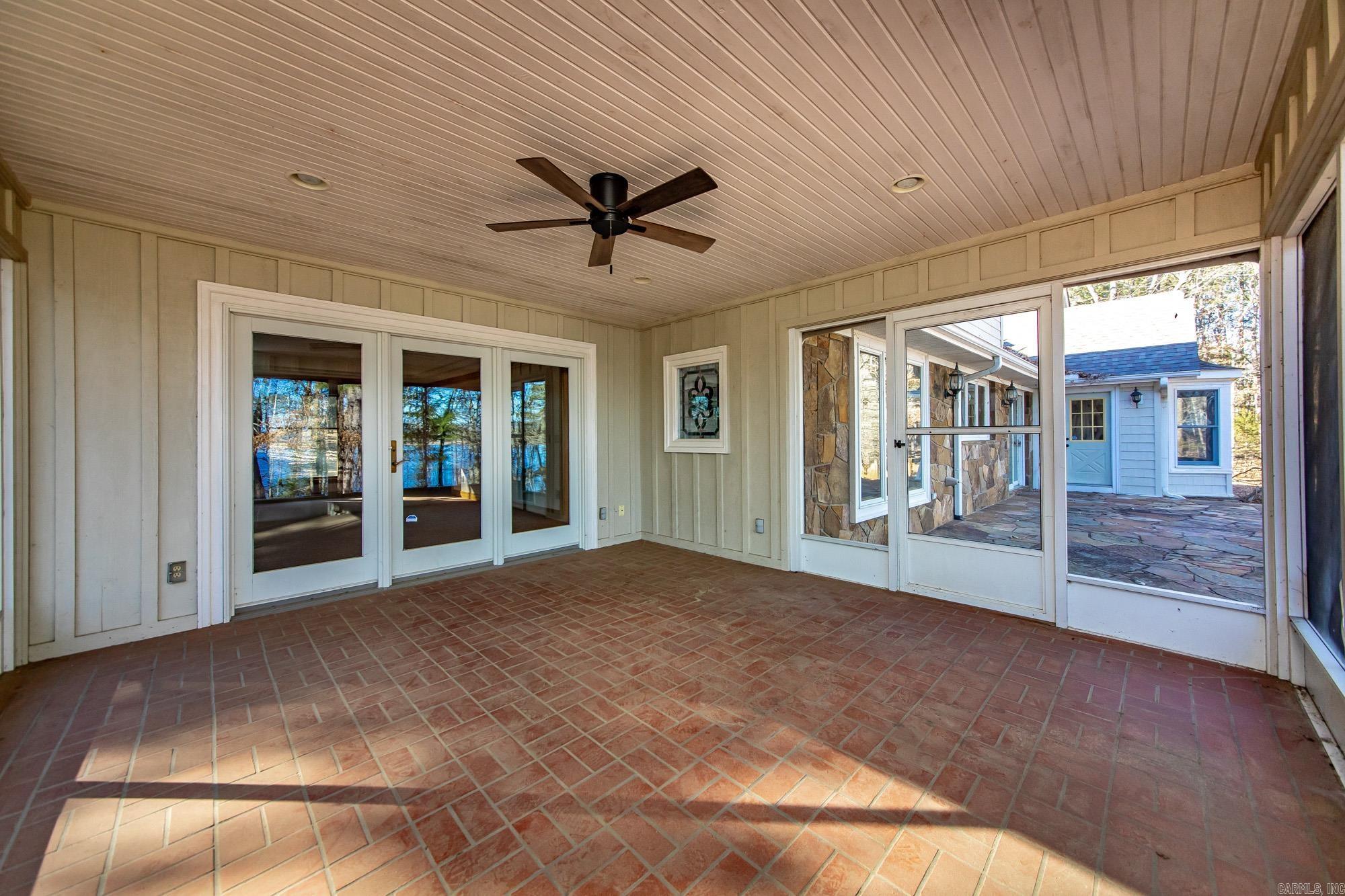 GRAND ISLE - LAKE - Residential