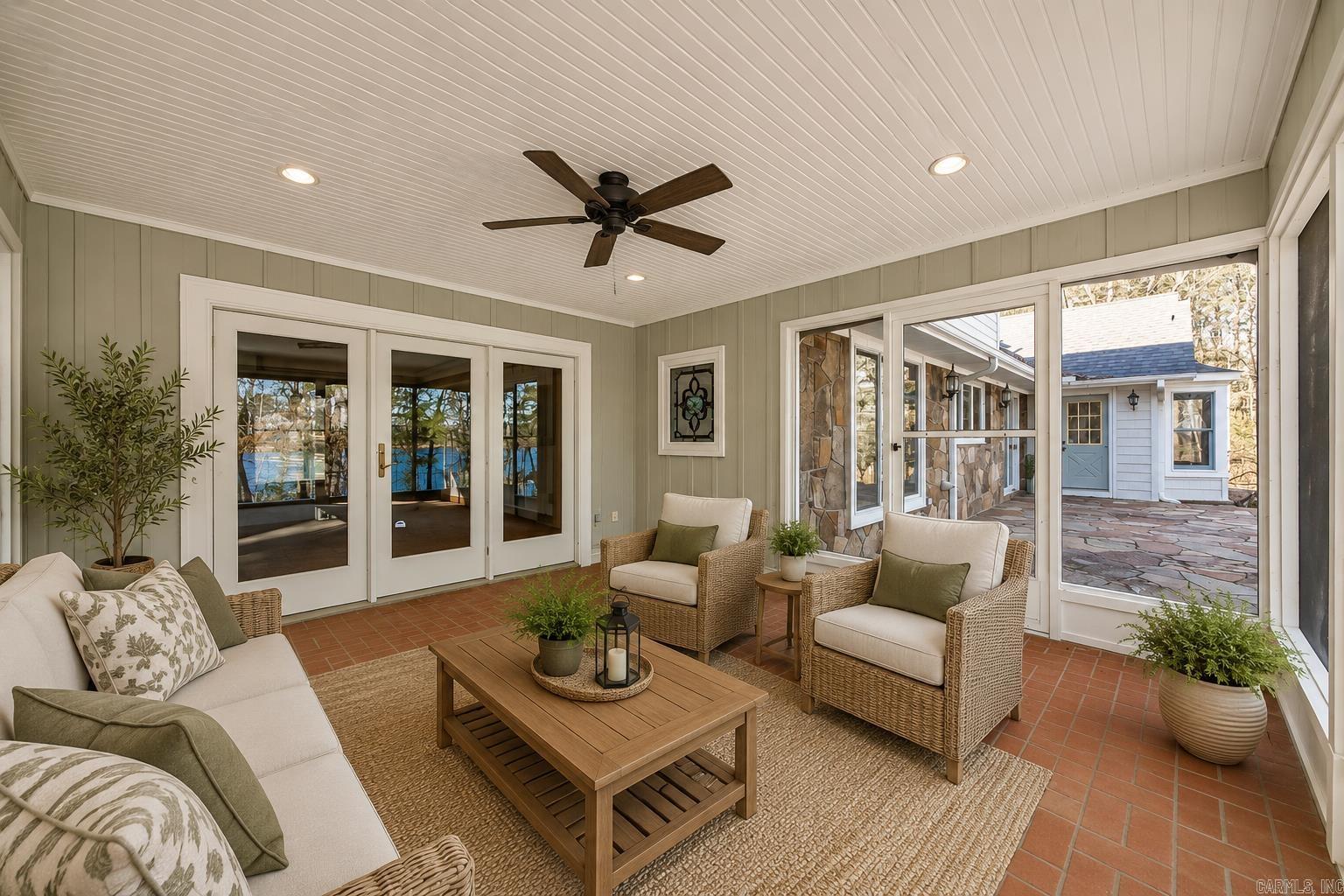 GRAND ISLE - LAKE - Residential