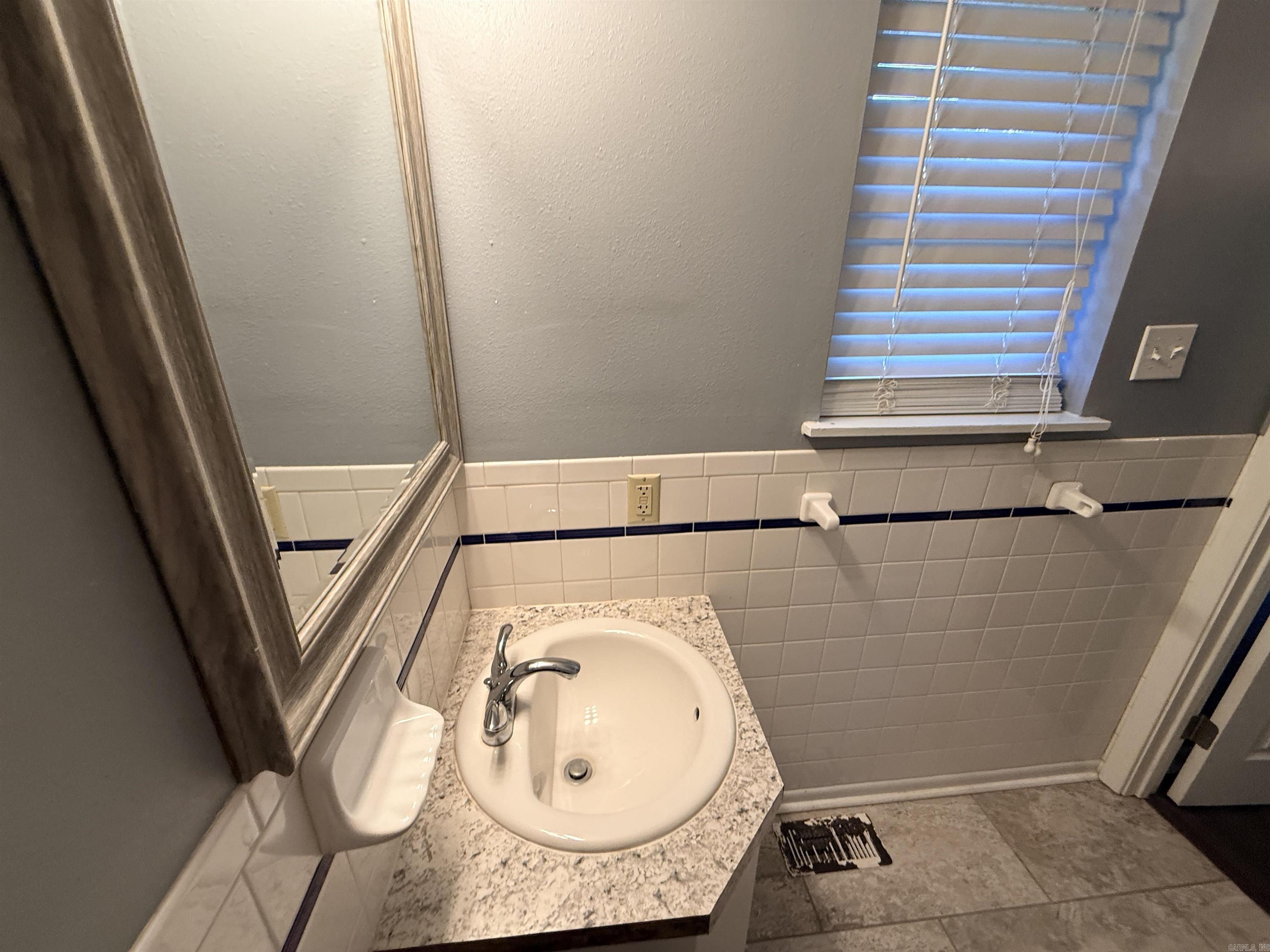 EDGETOWN ADDN - Residential