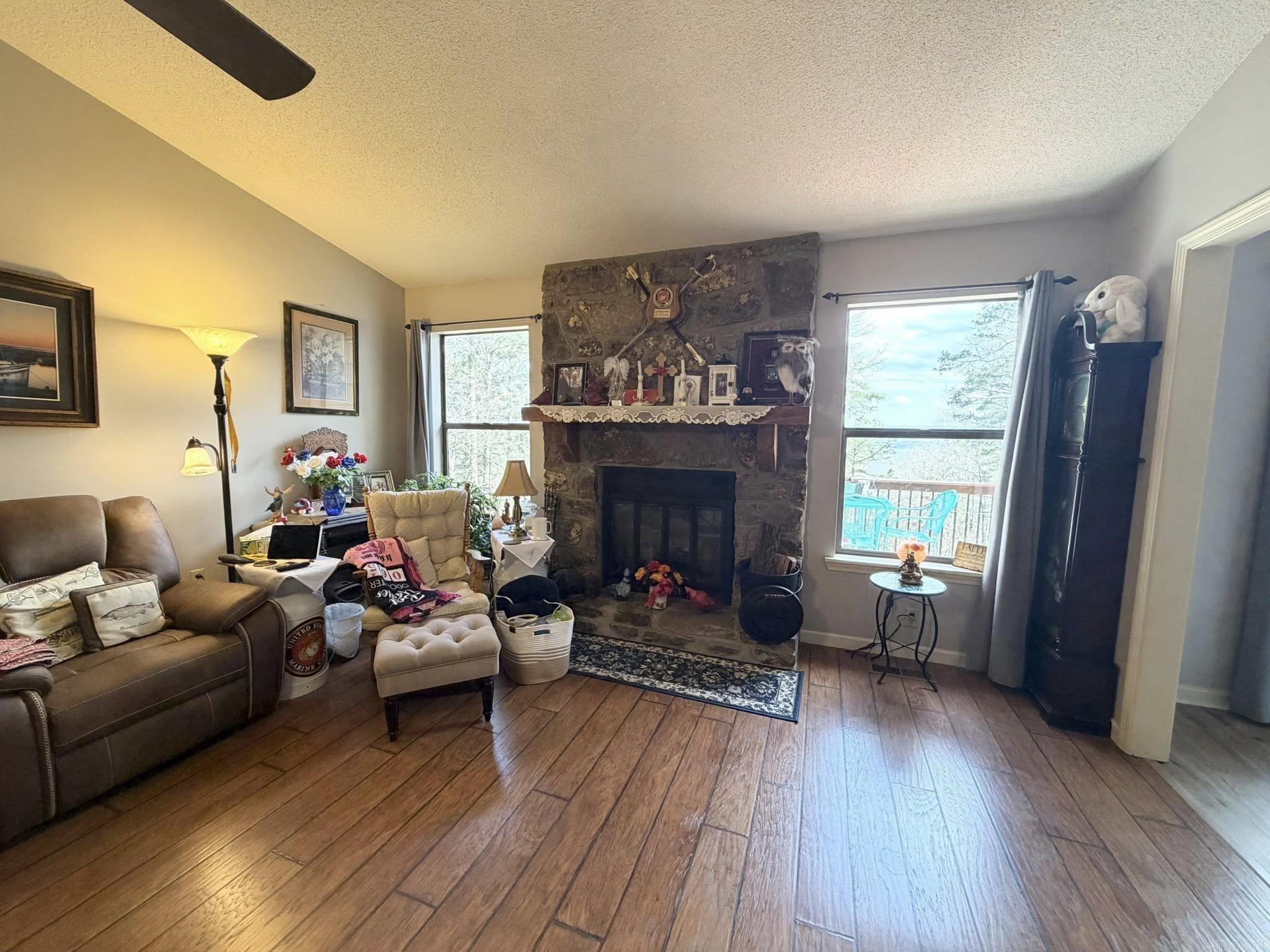 CHELSEA GLADES - Residential