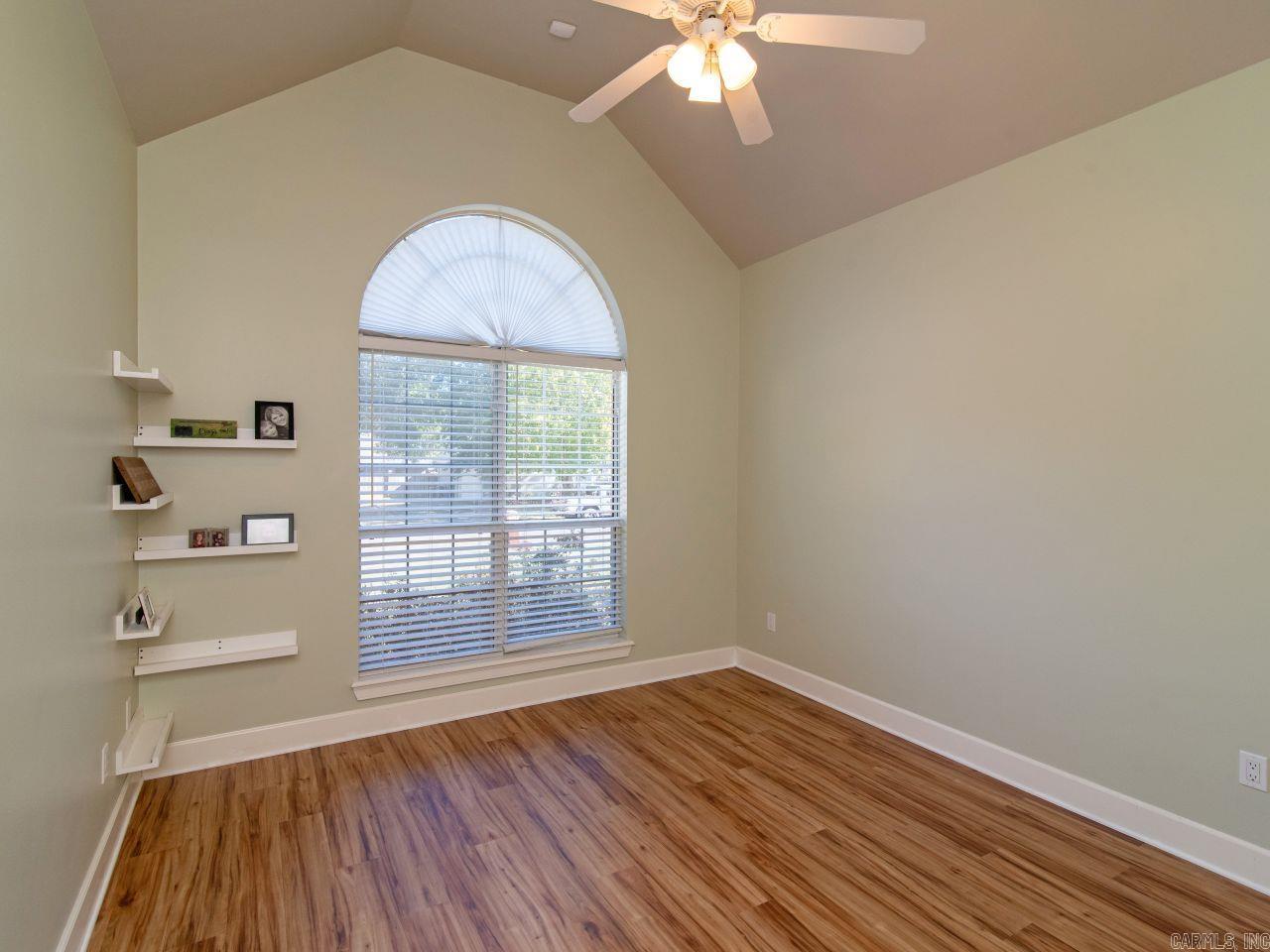 WINDCREST - Residential