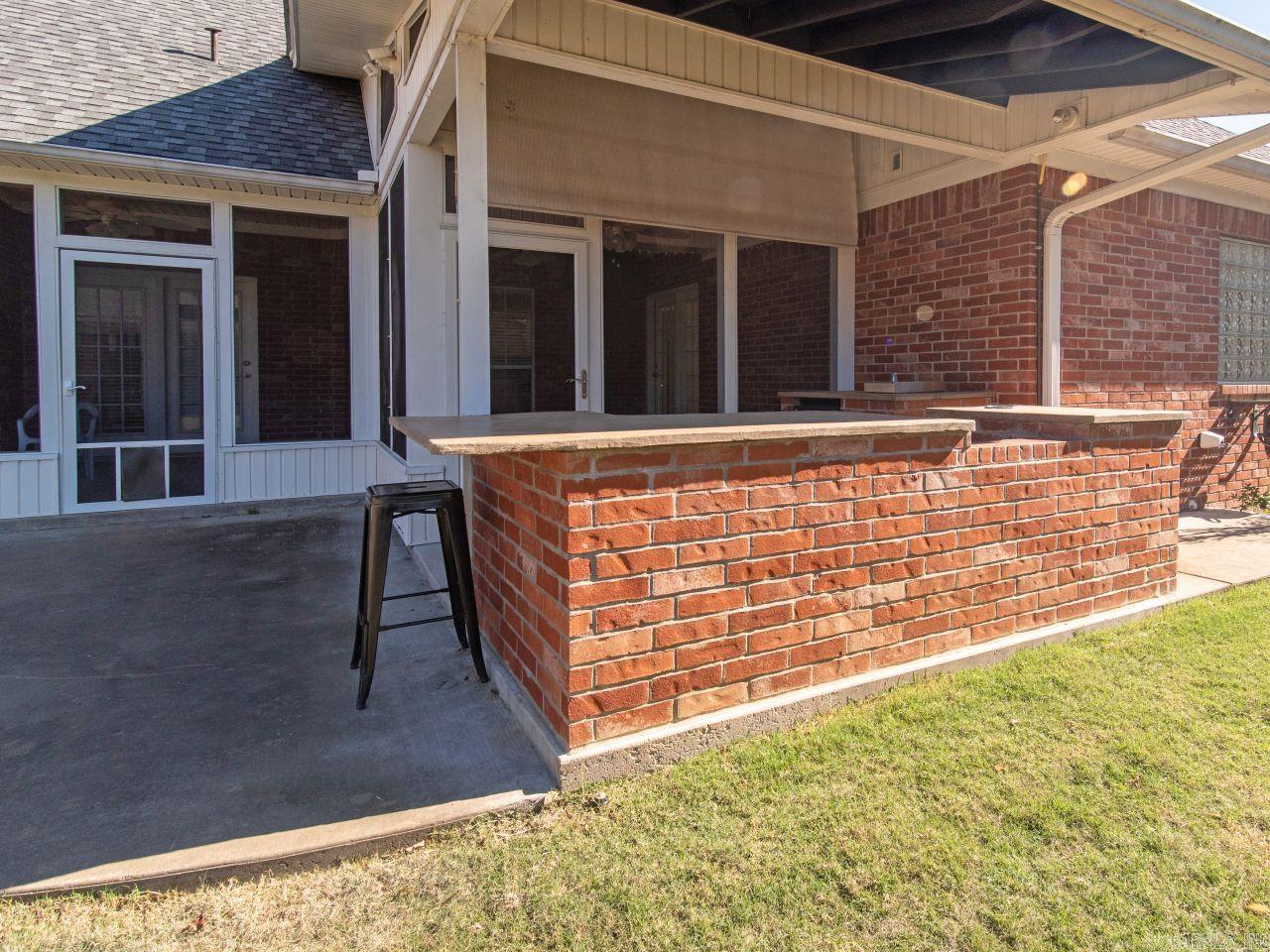 WINDCREST - Residential