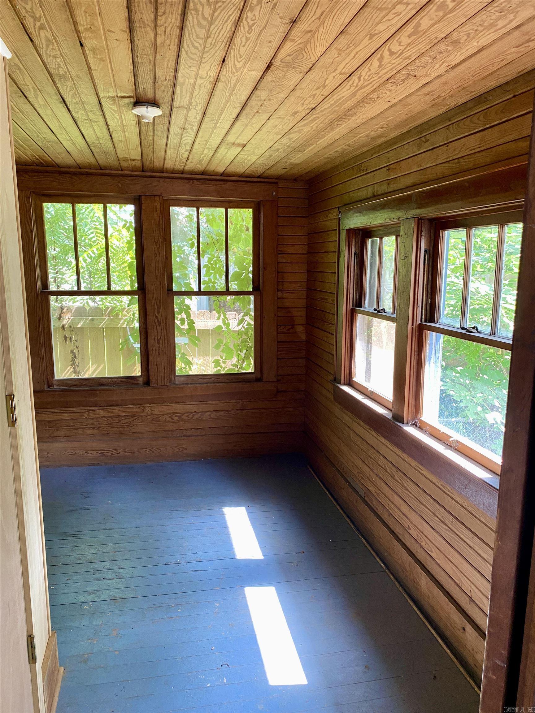 Outlots C 32-10-23 - Residential