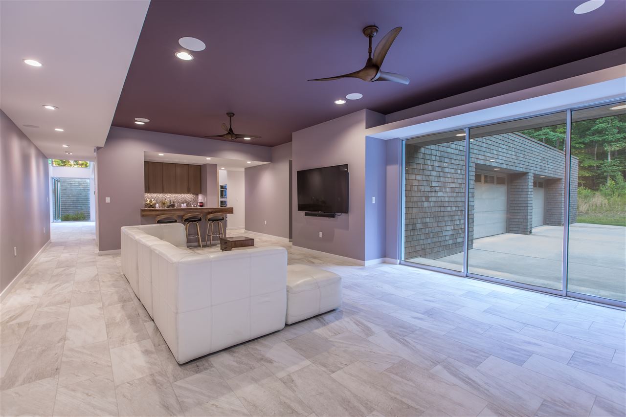 CHENAL DOWNS - Residential