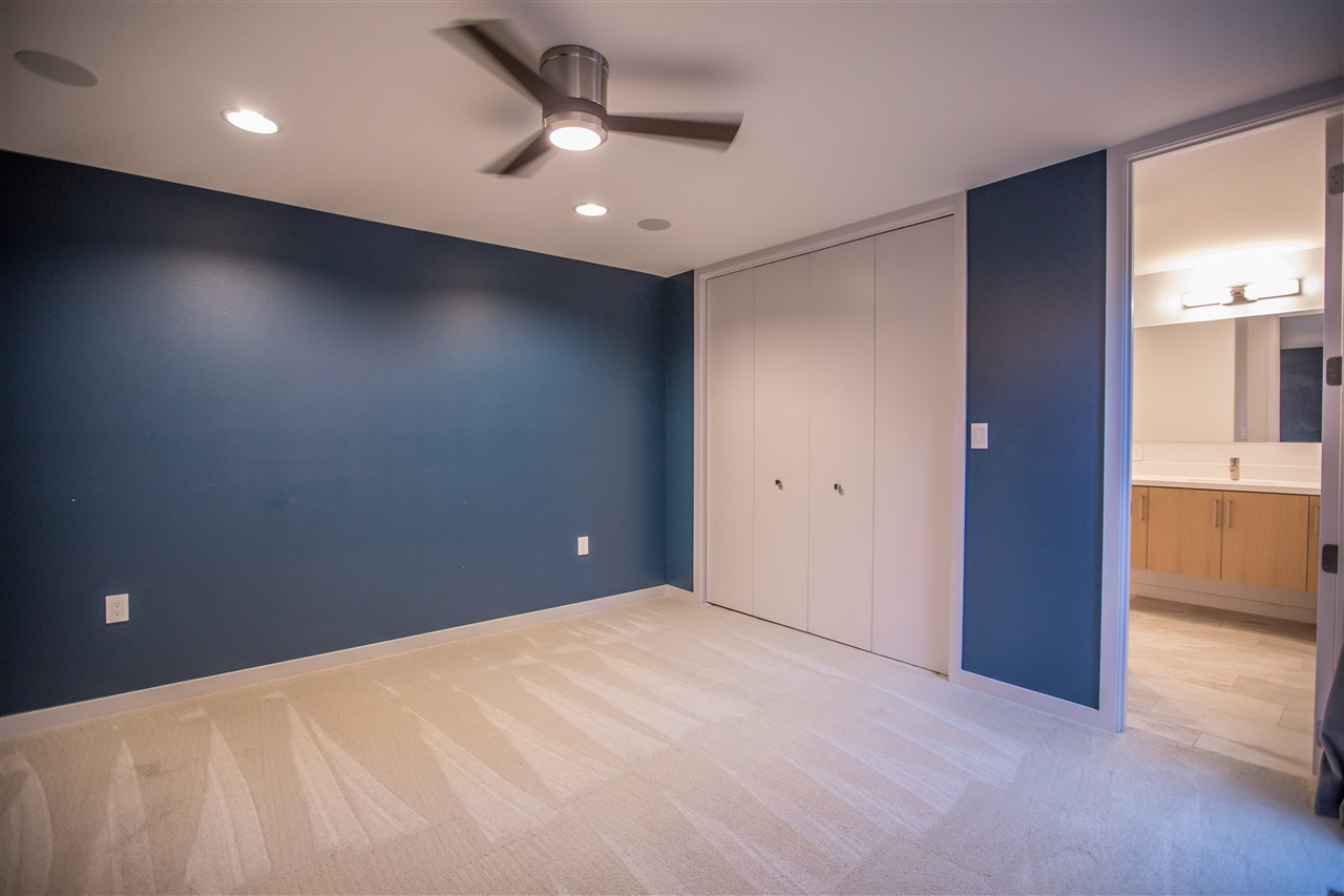 CHENAL DOWNS - Residential