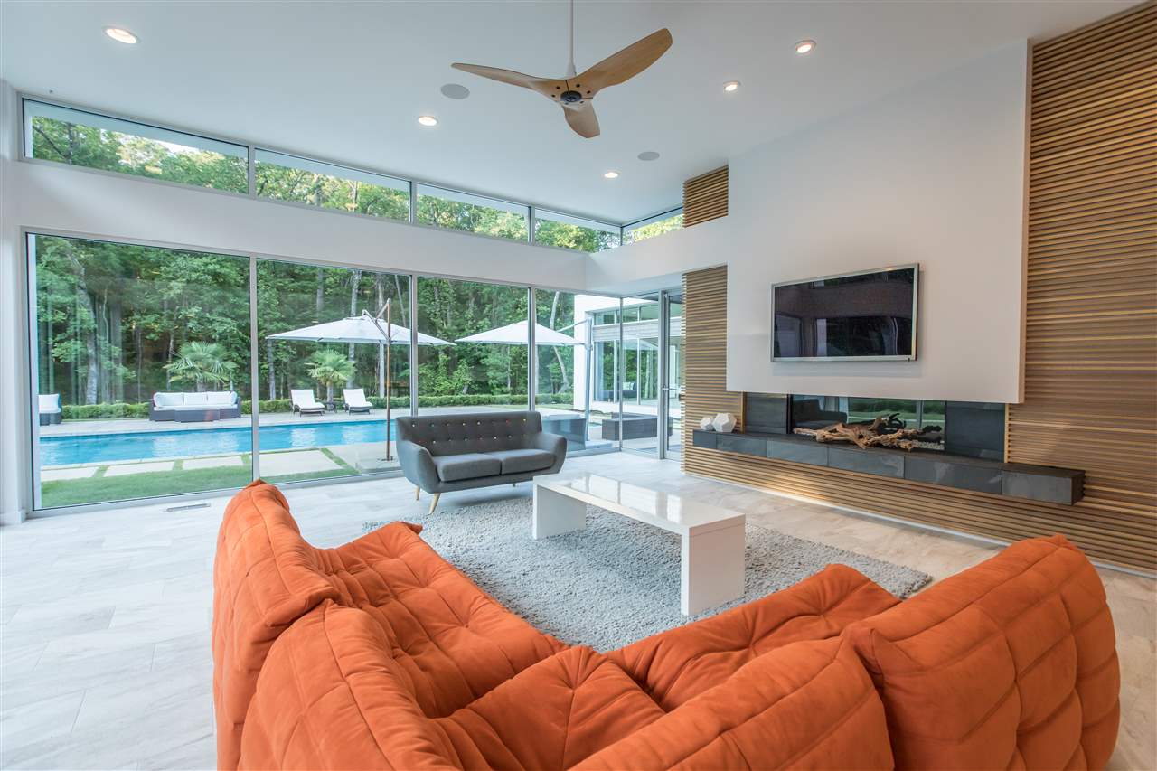 CHENAL DOWNS - Residential