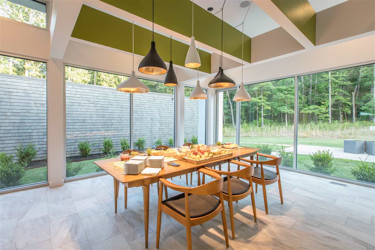 CHENAL DOWNS - Residential