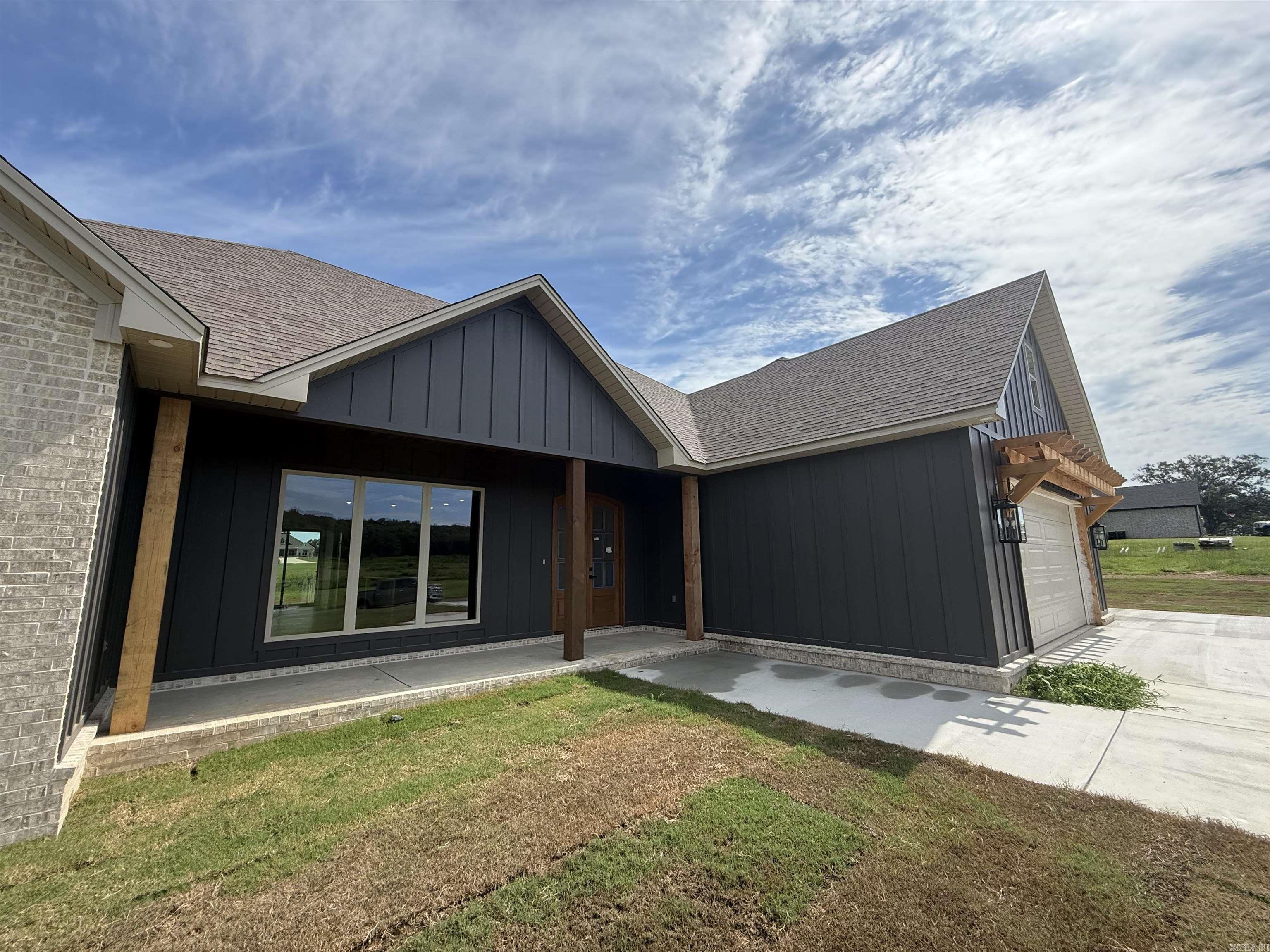REPUBLICAN VALLEY ESTATES - Residential