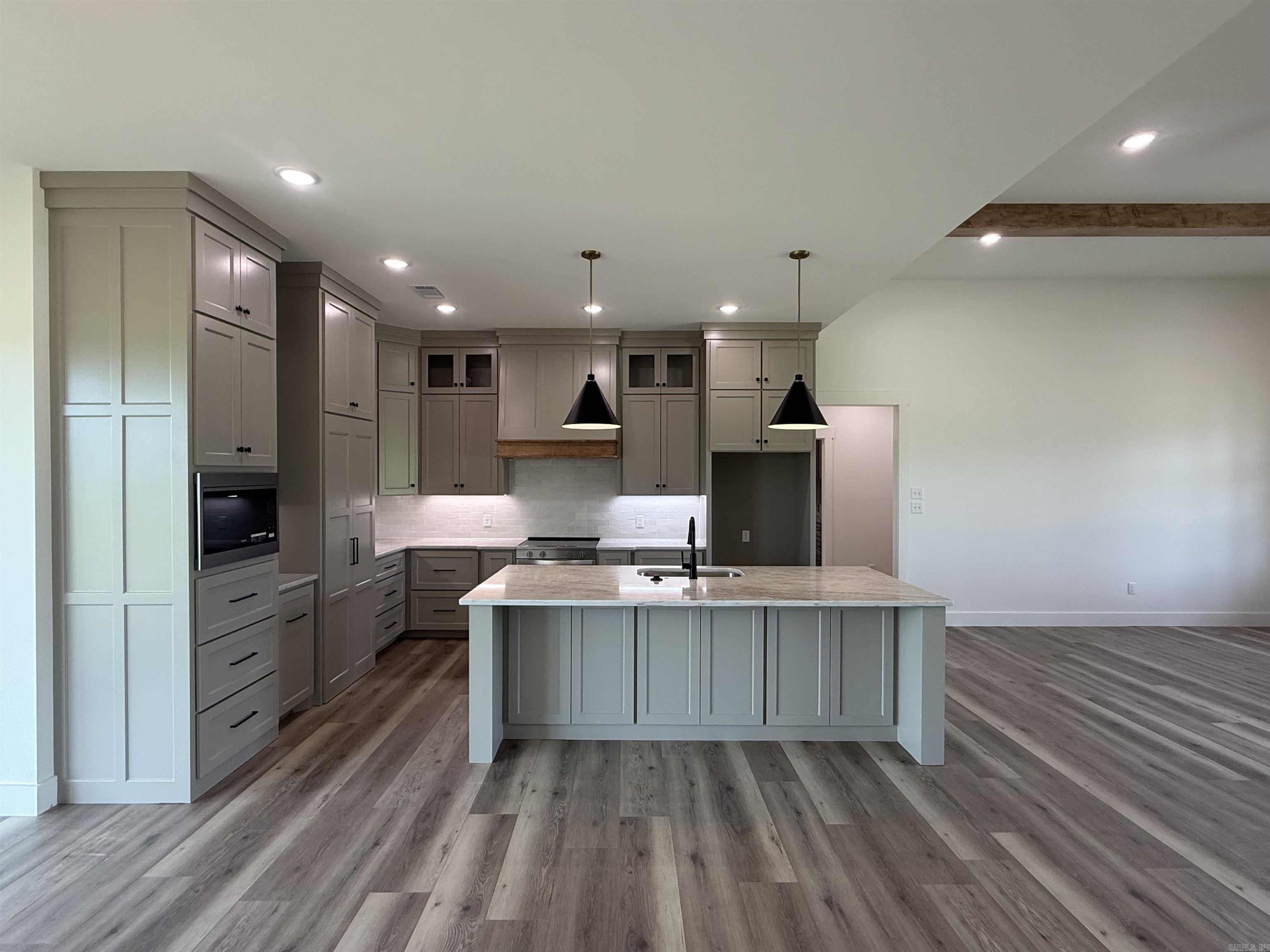 REPUBLICAN VALLEY ESTATES - Residential