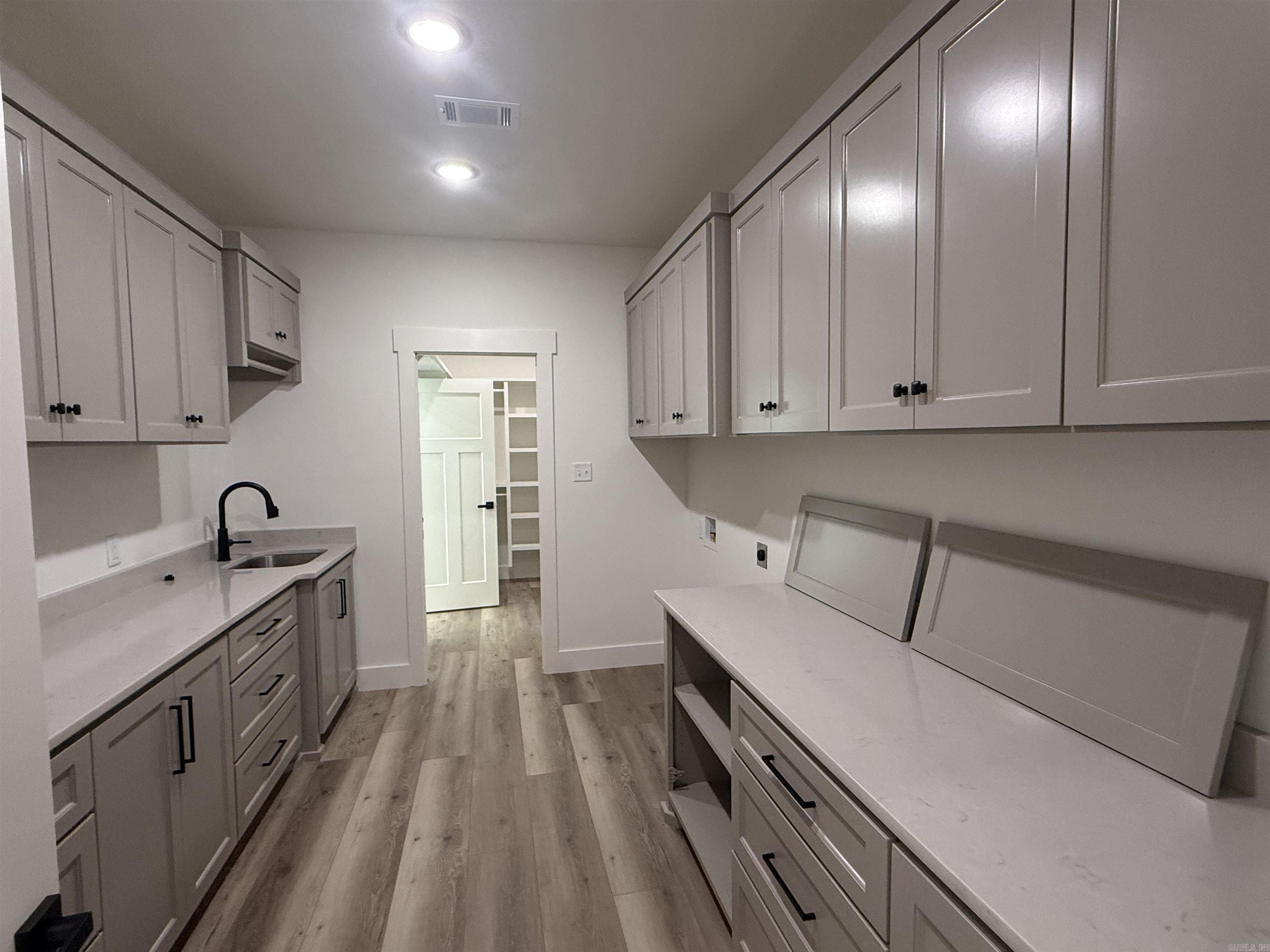 REPUBLICAN VALLEY ESTATES - Residential