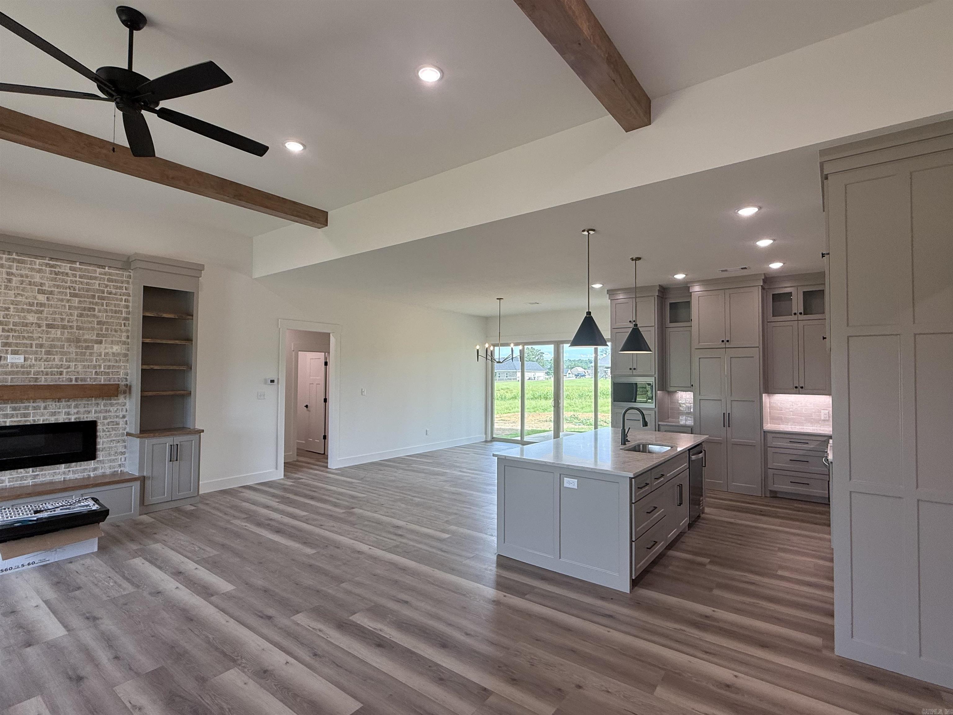 REPUBLICAN VALLEY ESTATES - Residential